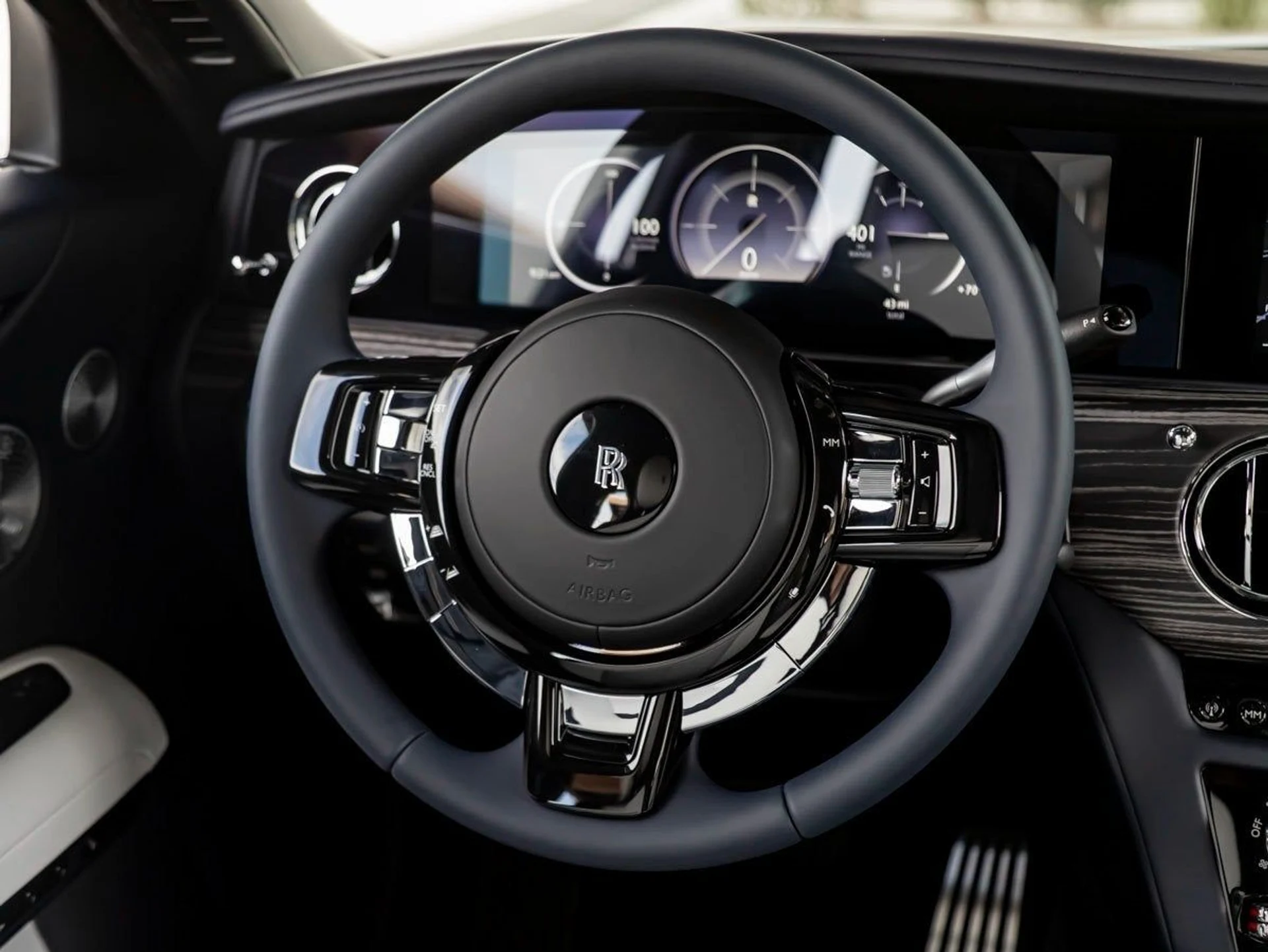 mph013_570800776_14_4ced9e928a