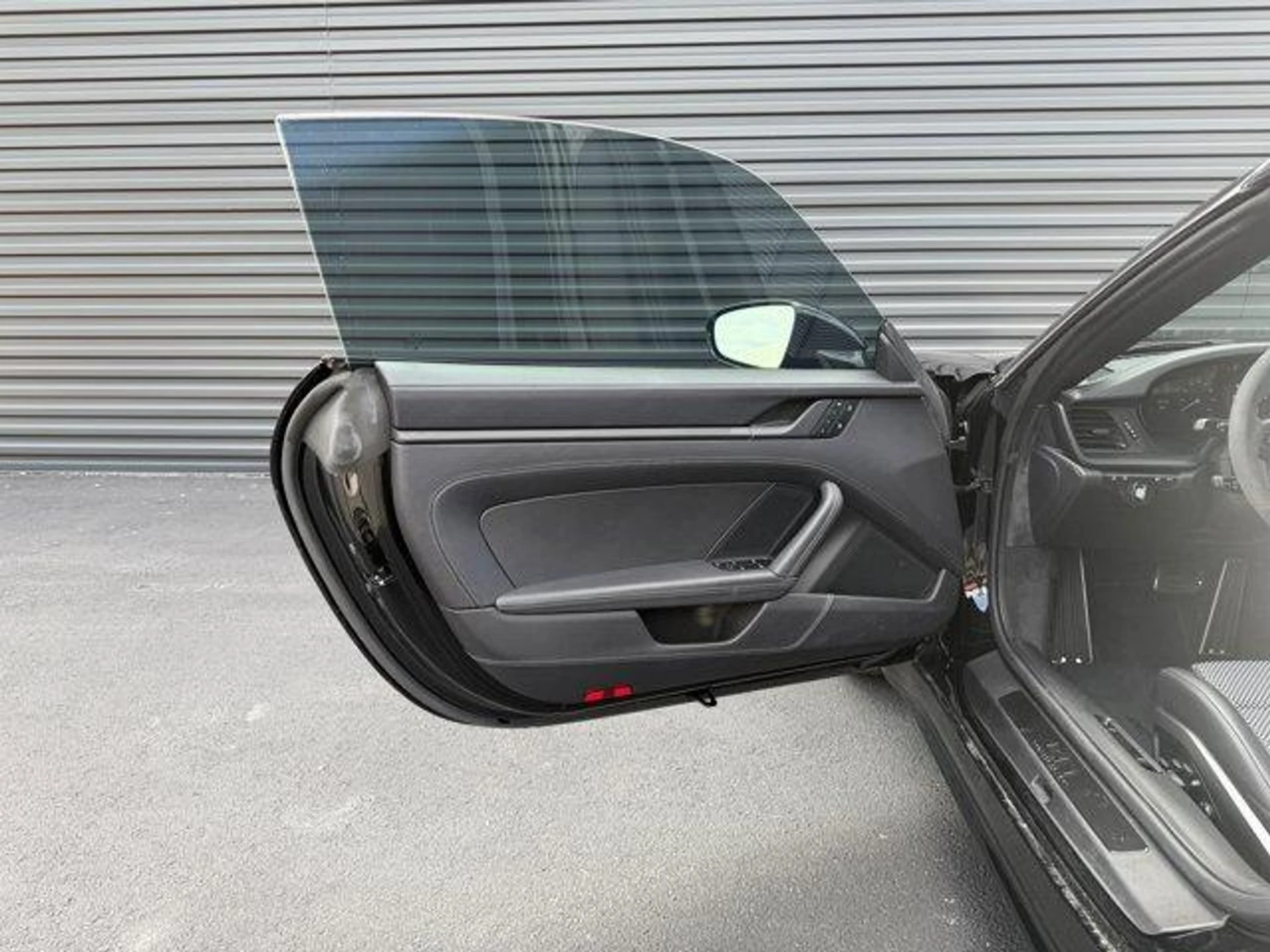 mph013_572647281_u_Wx_Km_DN_84_UJ_3_WE_0w_G_Ui_M_Wtai2_Q_a477e9e97f