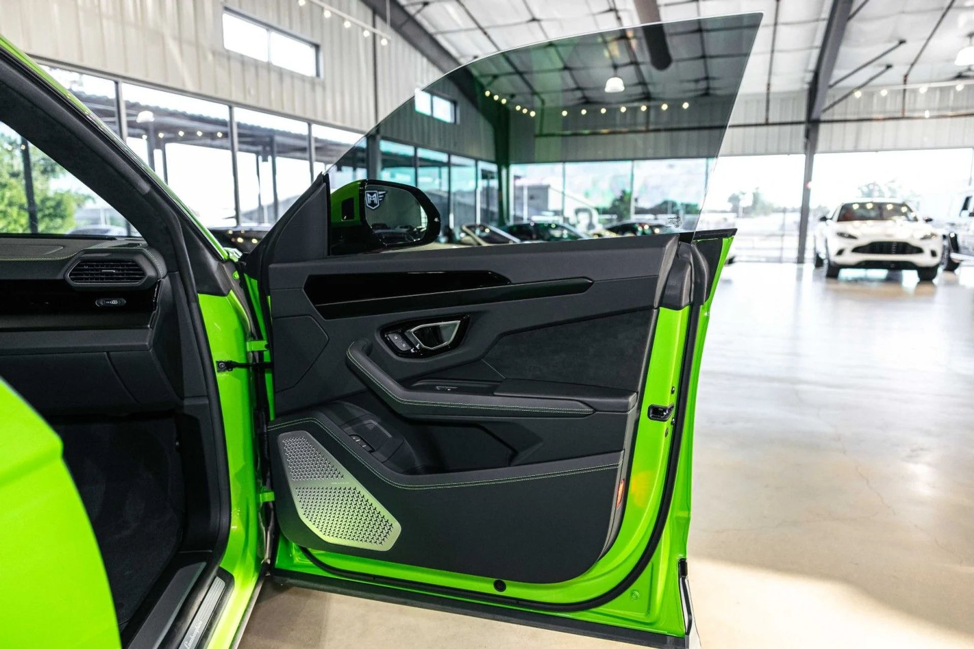 mph013_57630751_p_A_293a48bdcd