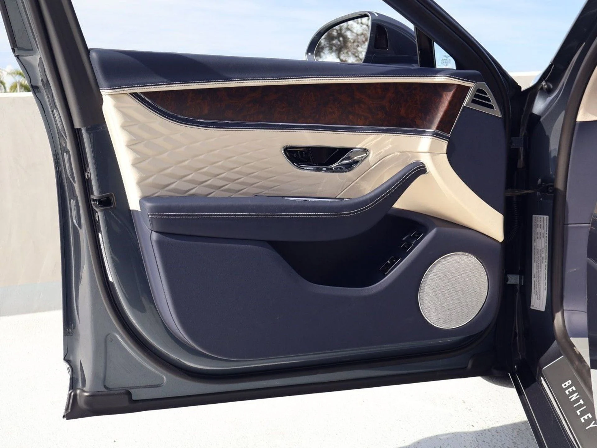 mph013_579686232_aea66509137b23b34051ab996651c1adx_f7e466783b