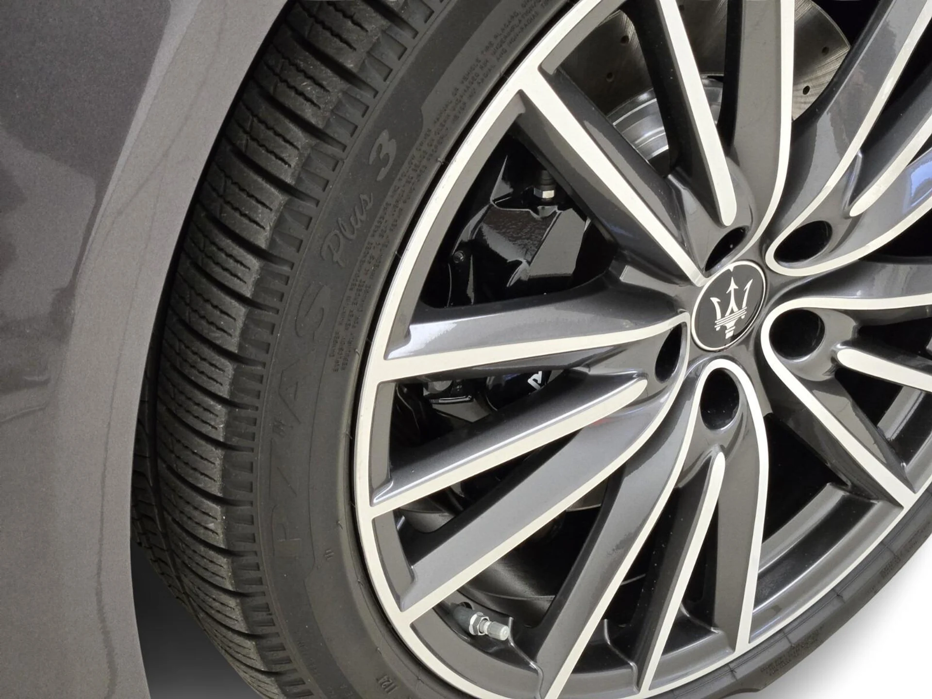 mph013_582911534_Used_2022_Maserati_Quattroporte_Modena_Q4_1761975822_a80d473ee8