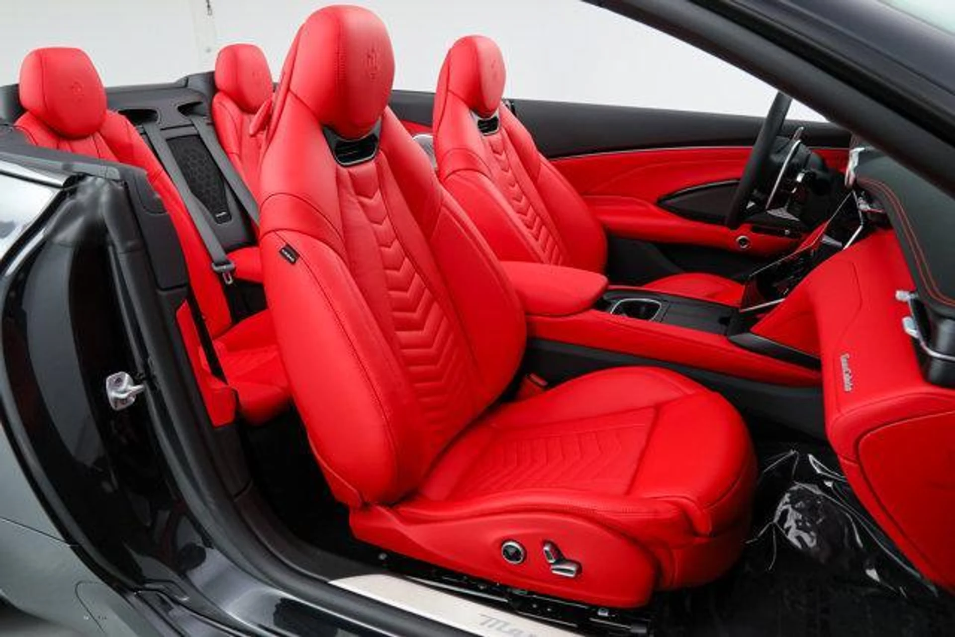 mph013_583190489_C30_Tf_Pbn_P_Ek_NAMPZ_7g_AXA_2p_OJ_8_0bd07c969b