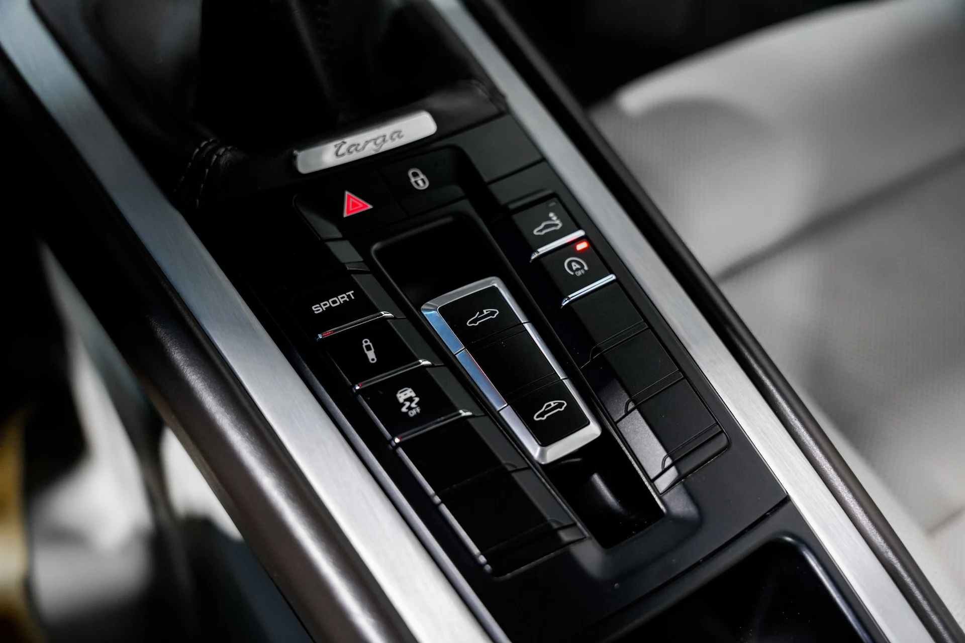 mph013_593668323_cc380f0afa6b077c0afb03126239d40bx_952be2de23