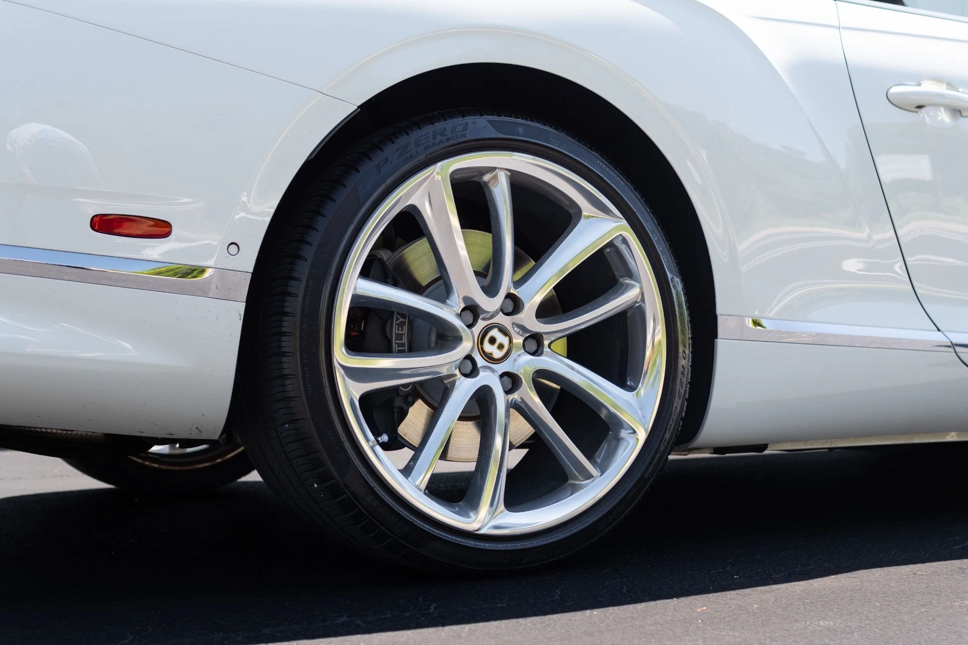 mph013_594843505_Used_2020_Bentley_Continental_GT_V8_1777404396_a78d2c1638