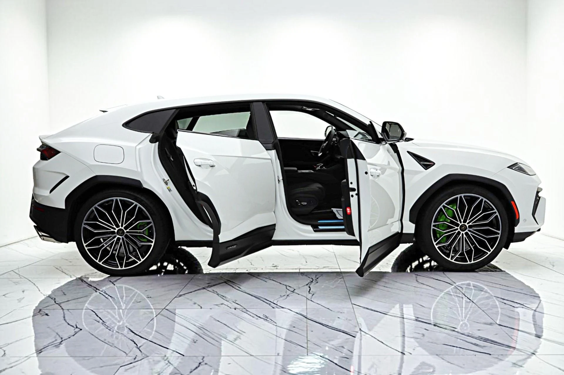 mph013_596909742_New_2026_Lamborghini_Urus_SE_ccecae88e4