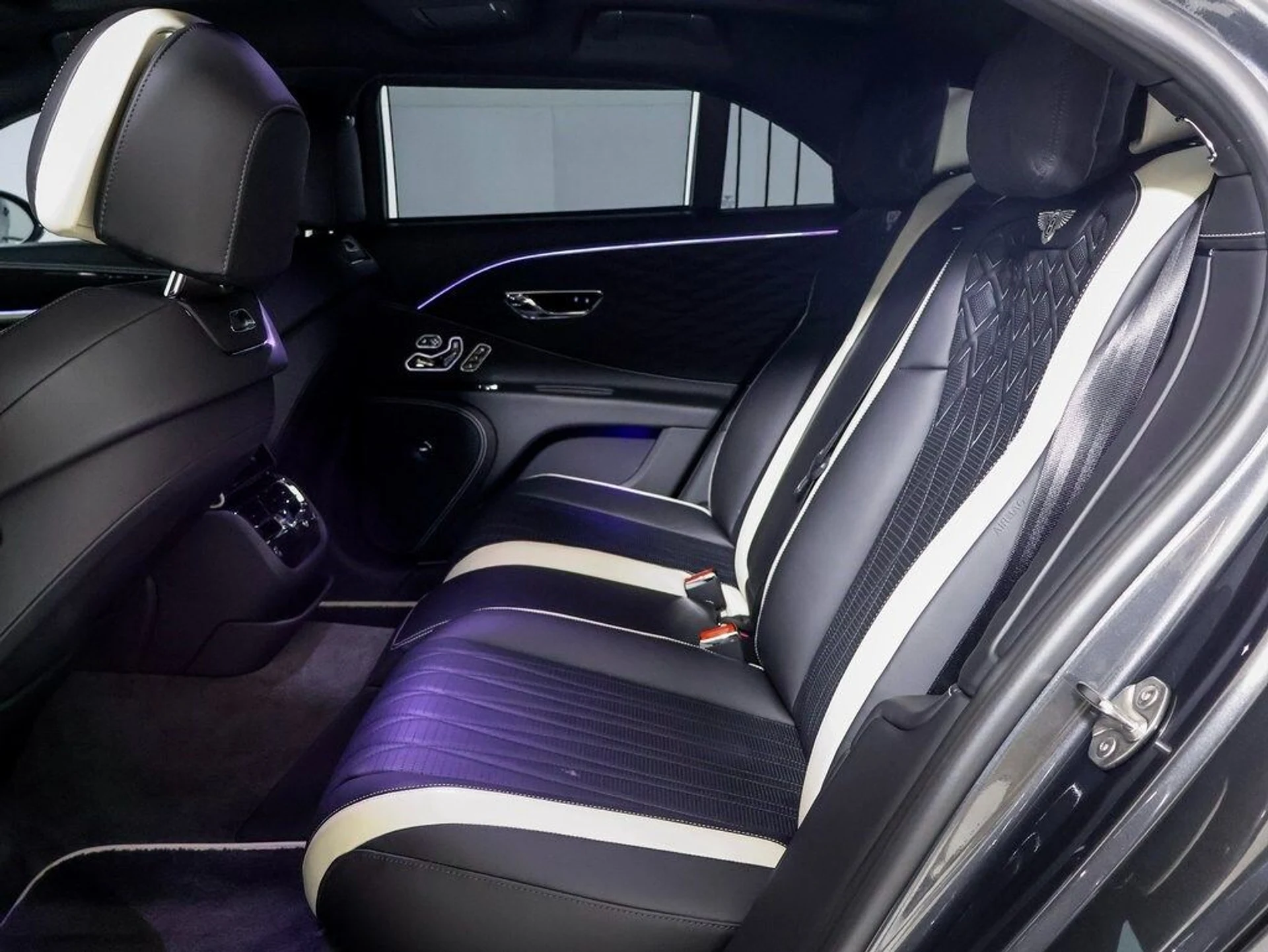 mph013_597163214_845e50d2e84a74cc5e3bc58a43ef7aedx_a503299372