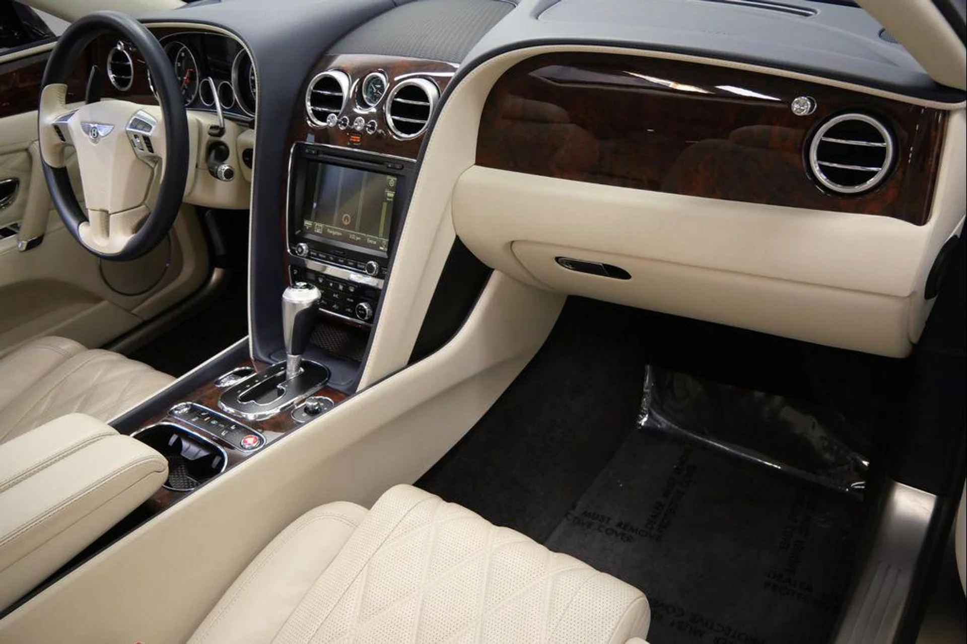 mph013_597201680_Uwi_Qk_Us_C_Rp_DM_7_Ym_N3ad_Xn7t_Ys_Pk_0a86423247