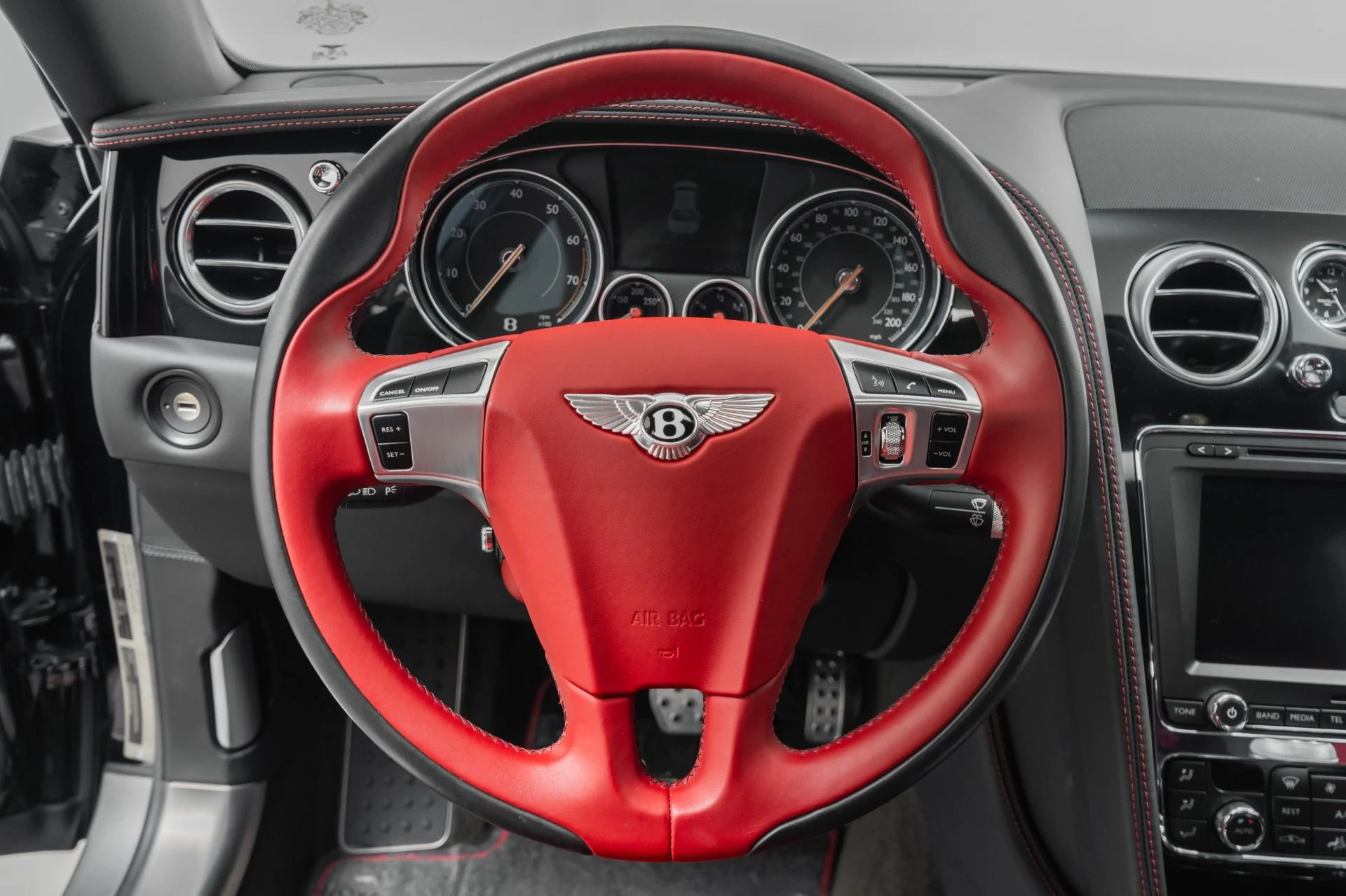 mph013_601083962_Used_2017_Bentley_Flying_Spur_V8_S_Two_Tone_Interior_Low_Miles_521_Horsepower_1773860455_31c0953bb8