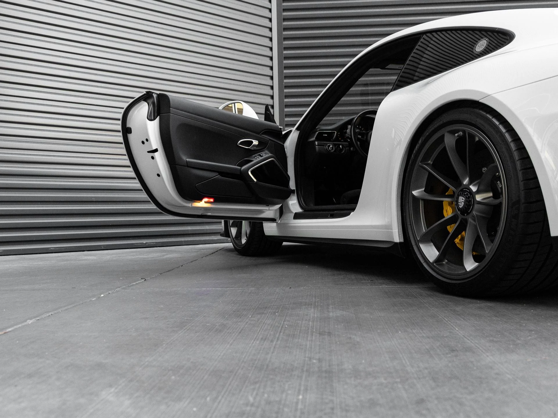 mph013_605277724_14_e50cacf5a4