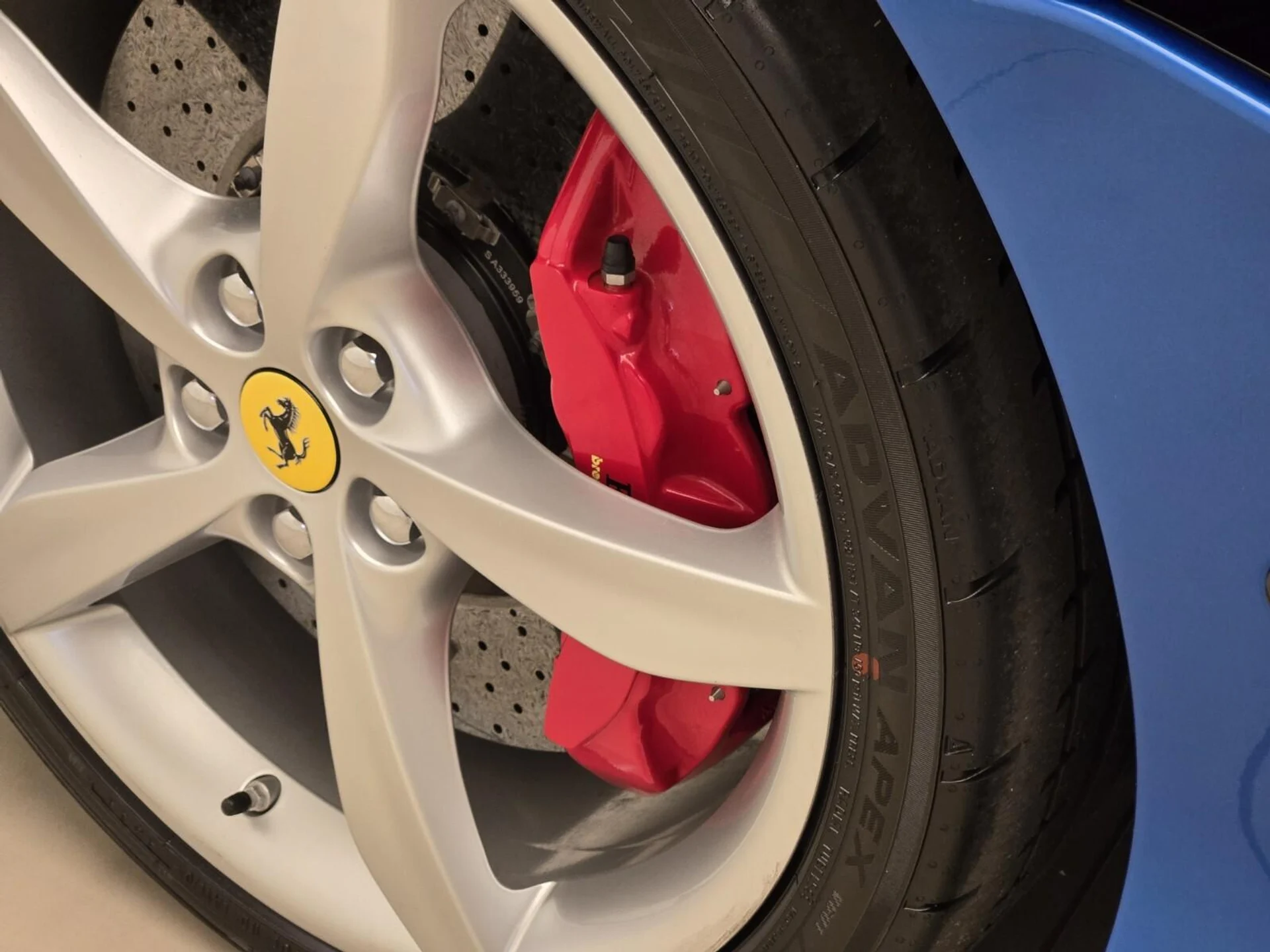 mph013_60968351_Used_2019_Ferrari_Portofino_1754634639_30715cb8b0