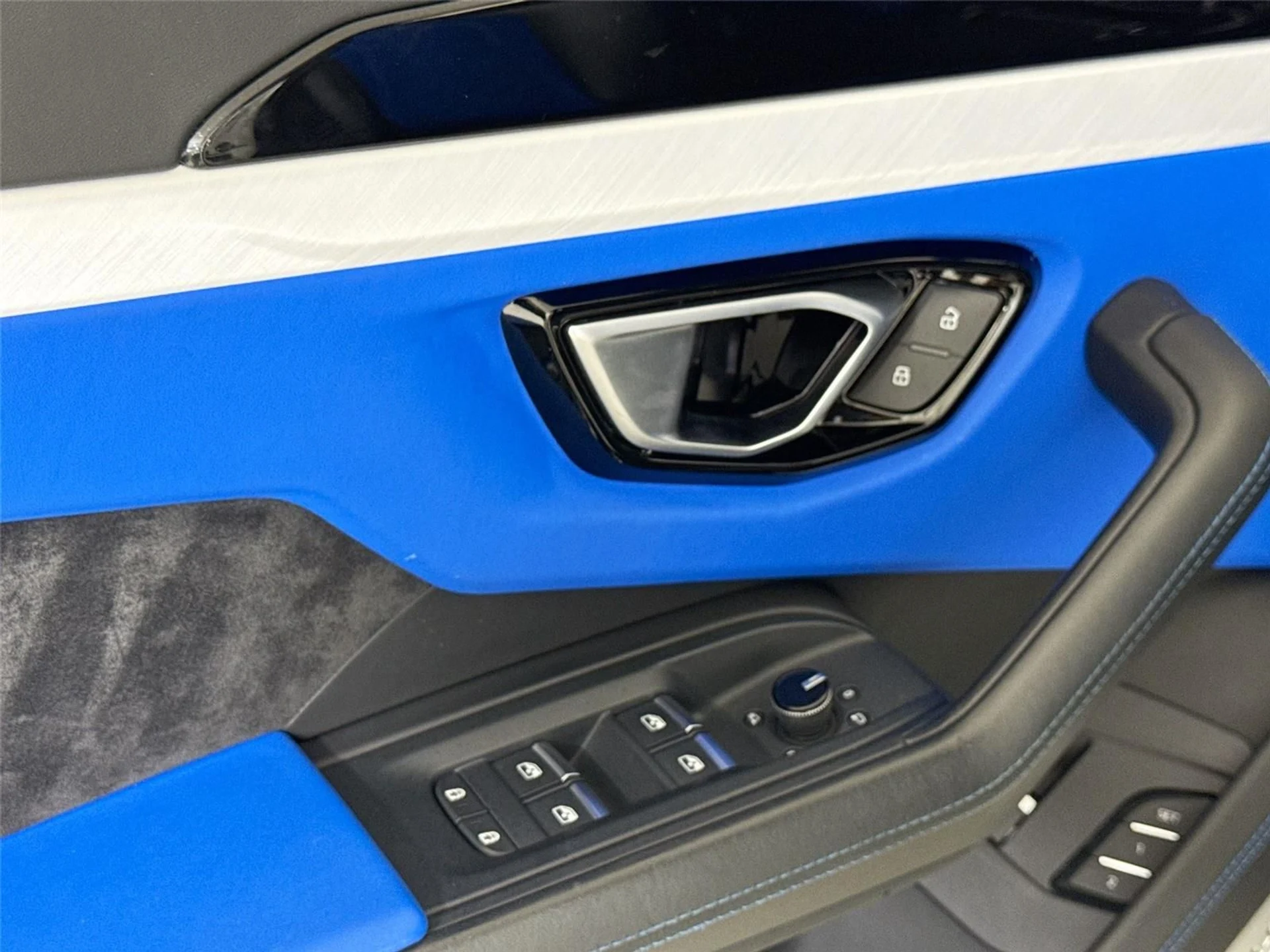 mph013_610287403_cc84a882d506297206124fd2b9efea30_2f98e5a650