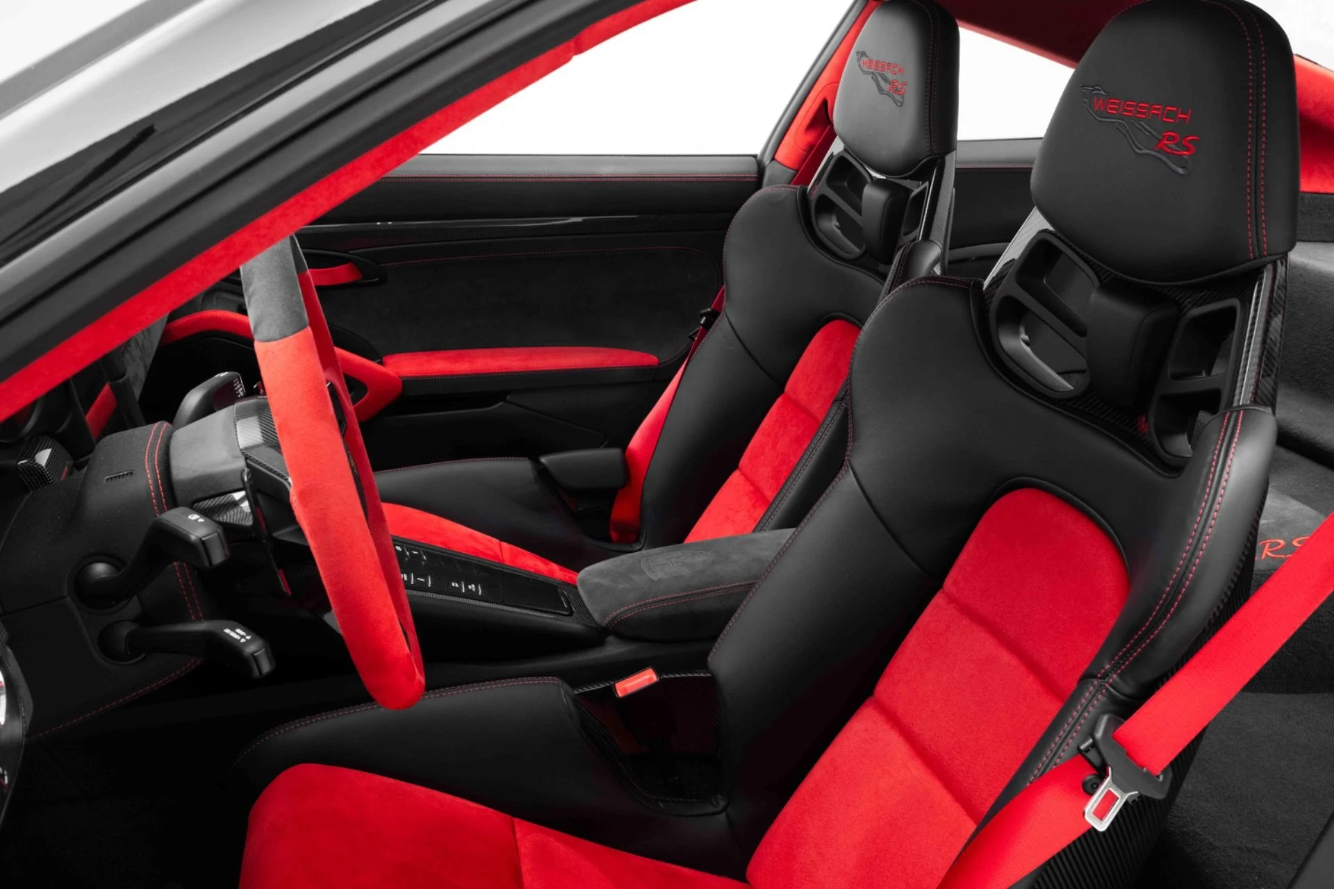 mph013_617939393_Used_2018_Porsche_911_GT_2_RS_1774025653_287a5ba8ac