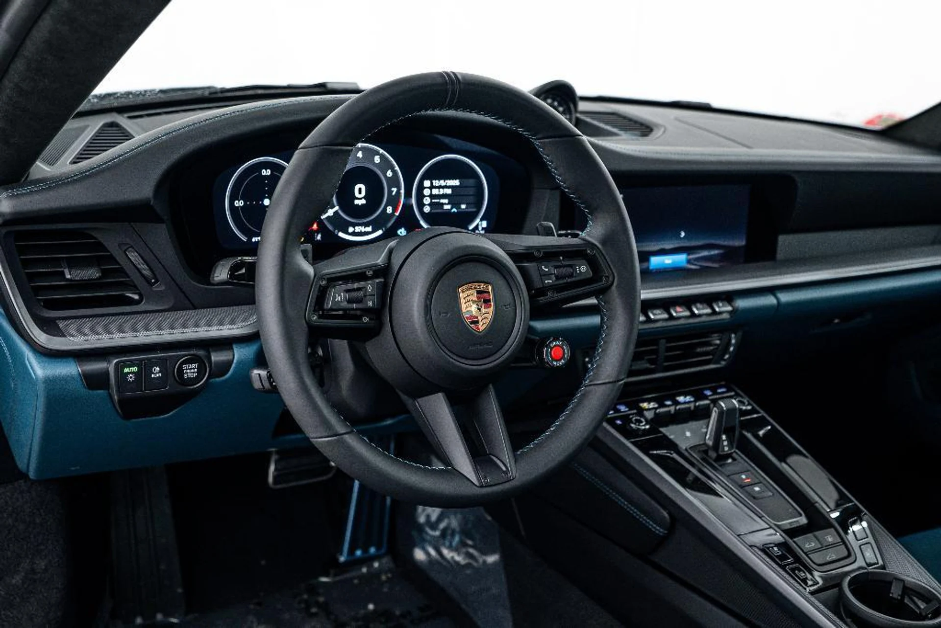 mph013_627509370_CGY_Dgv_U_Lesv_Rm_Vk_Rt_EOW_Mq_M1fo_cec180a5ad