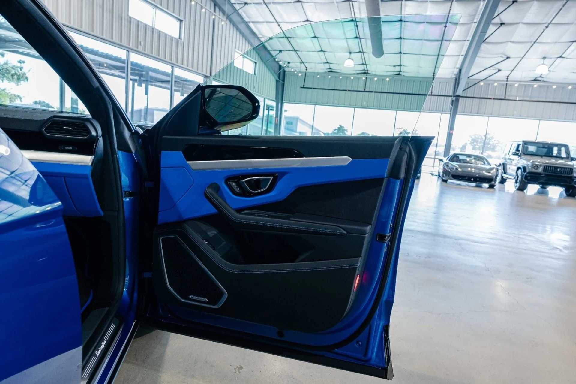 mph013_63726982_z_Q_b695c14624