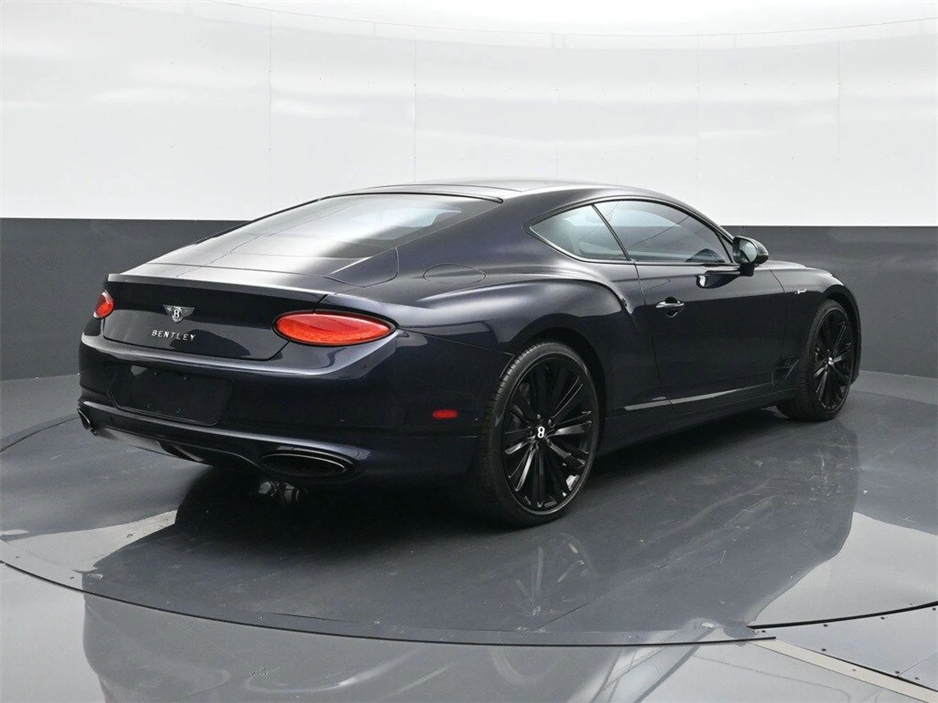 mph013_640961591_ec66a9e48d9d8c41ba6b52758e666470x_49d8974f40