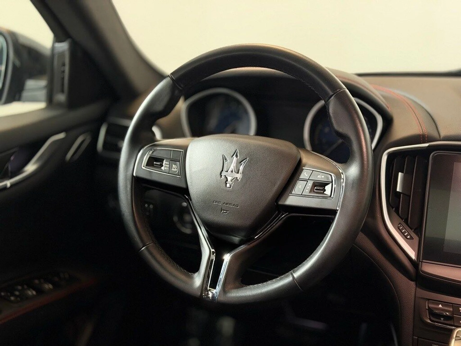 mph013_644679062_8437fdb91b0459cae351f91f23d89906x_0c8c6a9591