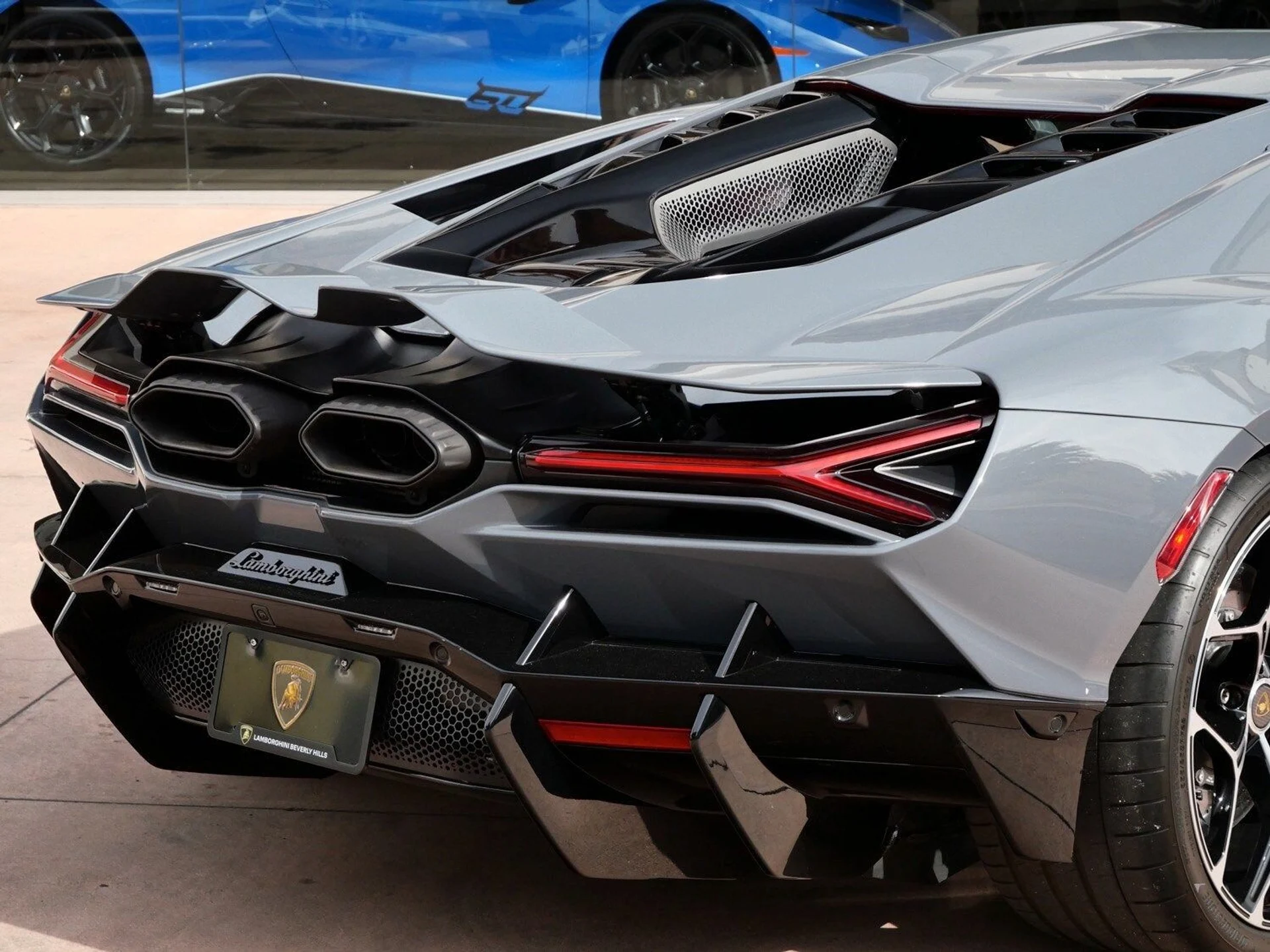 mph013_648815852_6cea3b0000a92ba6807197f92bb150e8x_5214de6e27