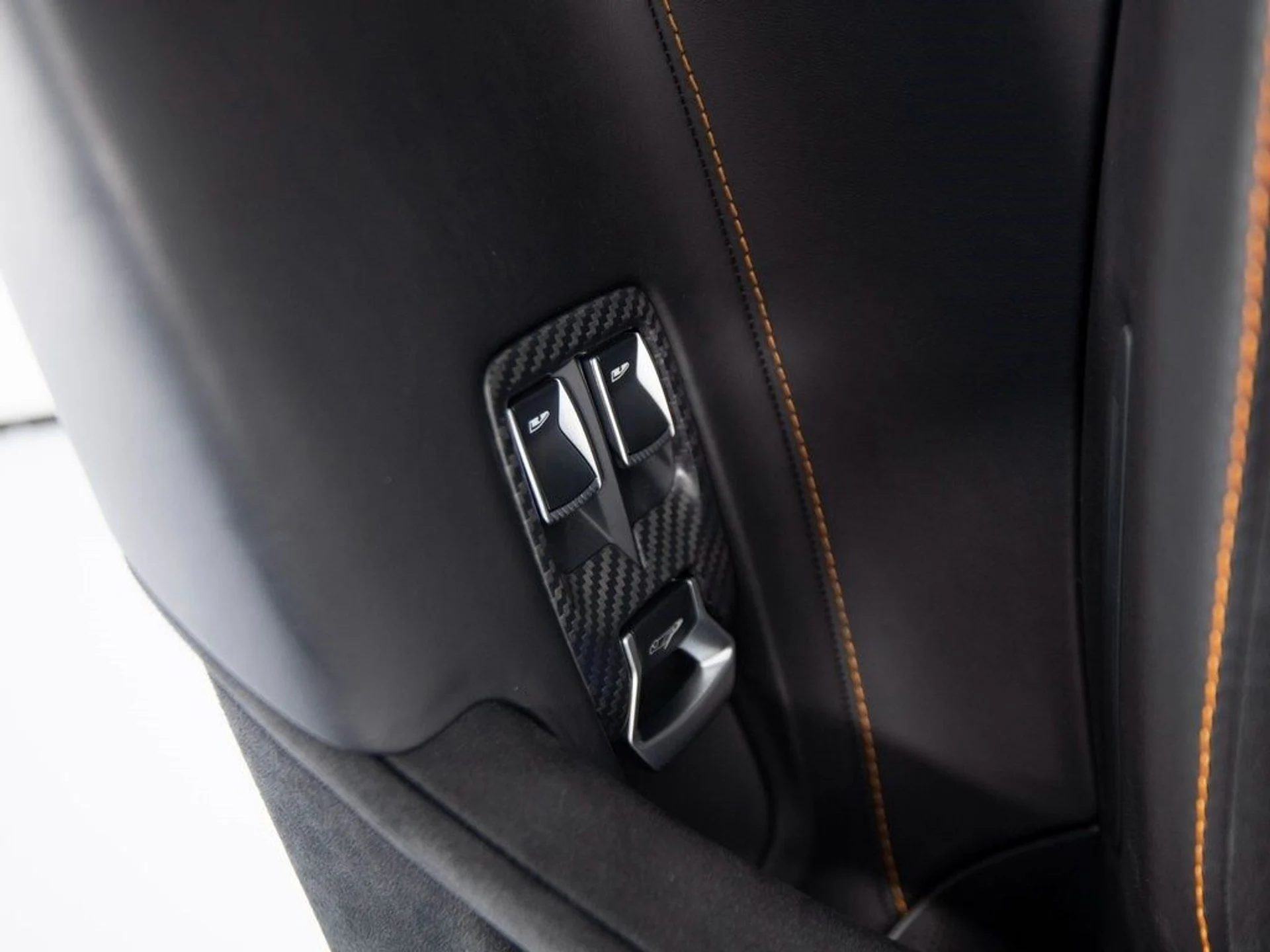 mph013_651815388_0437d0a043663ffc1910cf28f42894e6x_039a4ede2d