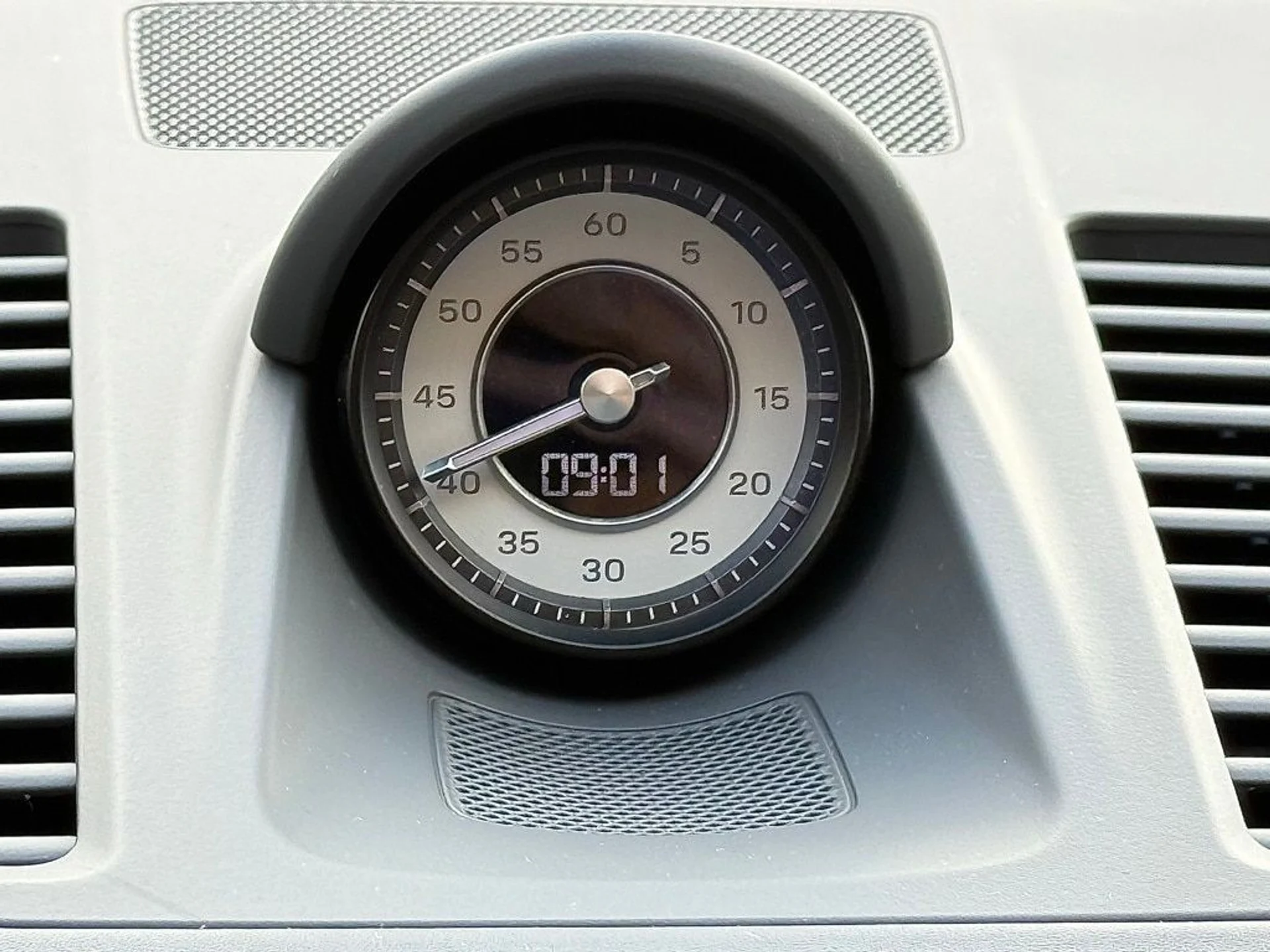 mph013_656804844_9fdfe427afc16aa31fe377024f34cabax_01f3db8417