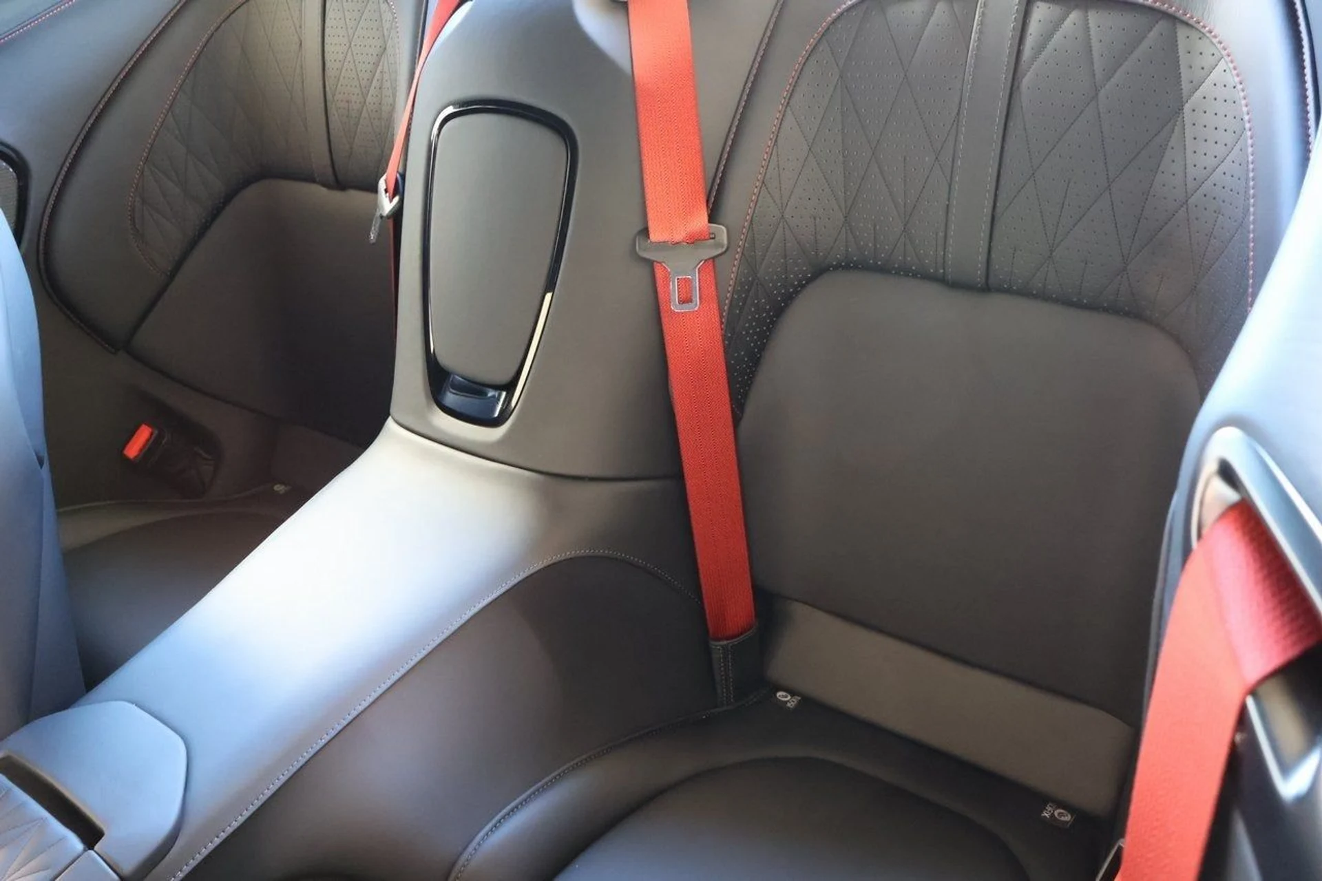 mph013_661491156_14_2b6c1133e6