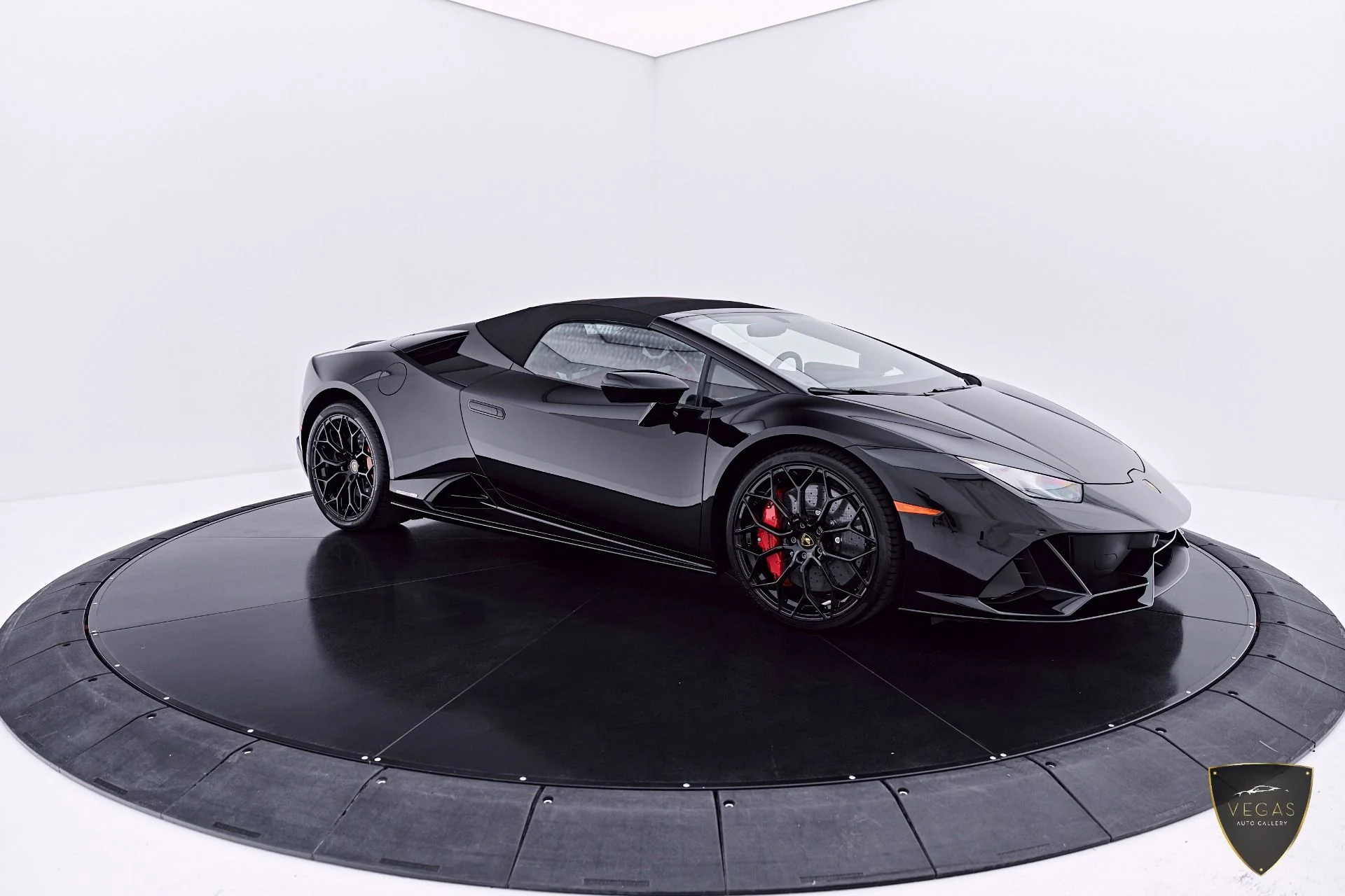 mph013_662230404_Used_2024_Lamborghini_Huracan_EVO_Base_1783505070_8f135e2ce9