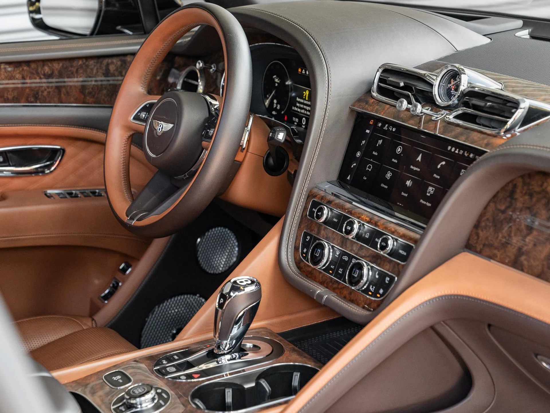 mph013_669931478_Used_2023_Bentley_Bentayga_EWB_V8_1778364302_b7a332555f