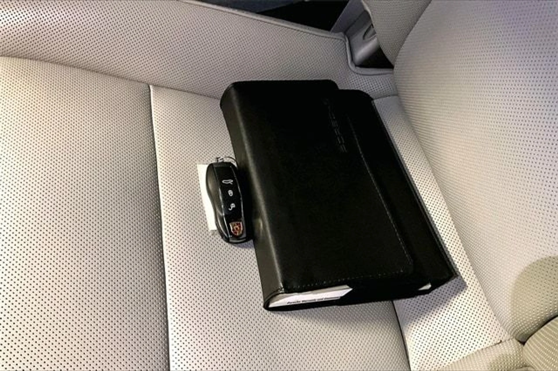 mph013_671603640_fe1b19e666732d521cf0b2fefbea6220x_4c04a115c3