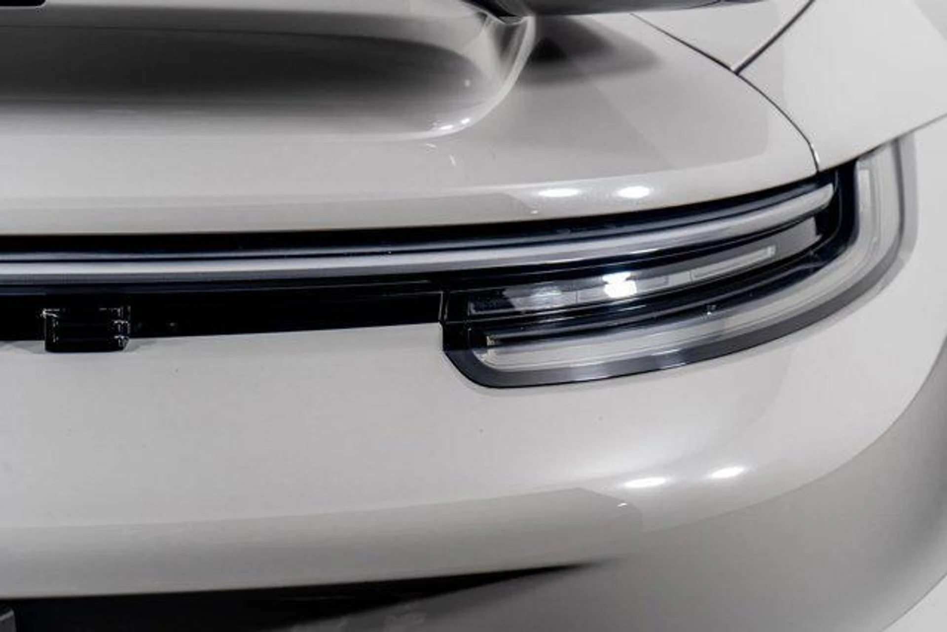 mph013_676676292_h_MN_Hajdx4vm71_X5_T_L_Rffry7lr_Y_3e9a519731