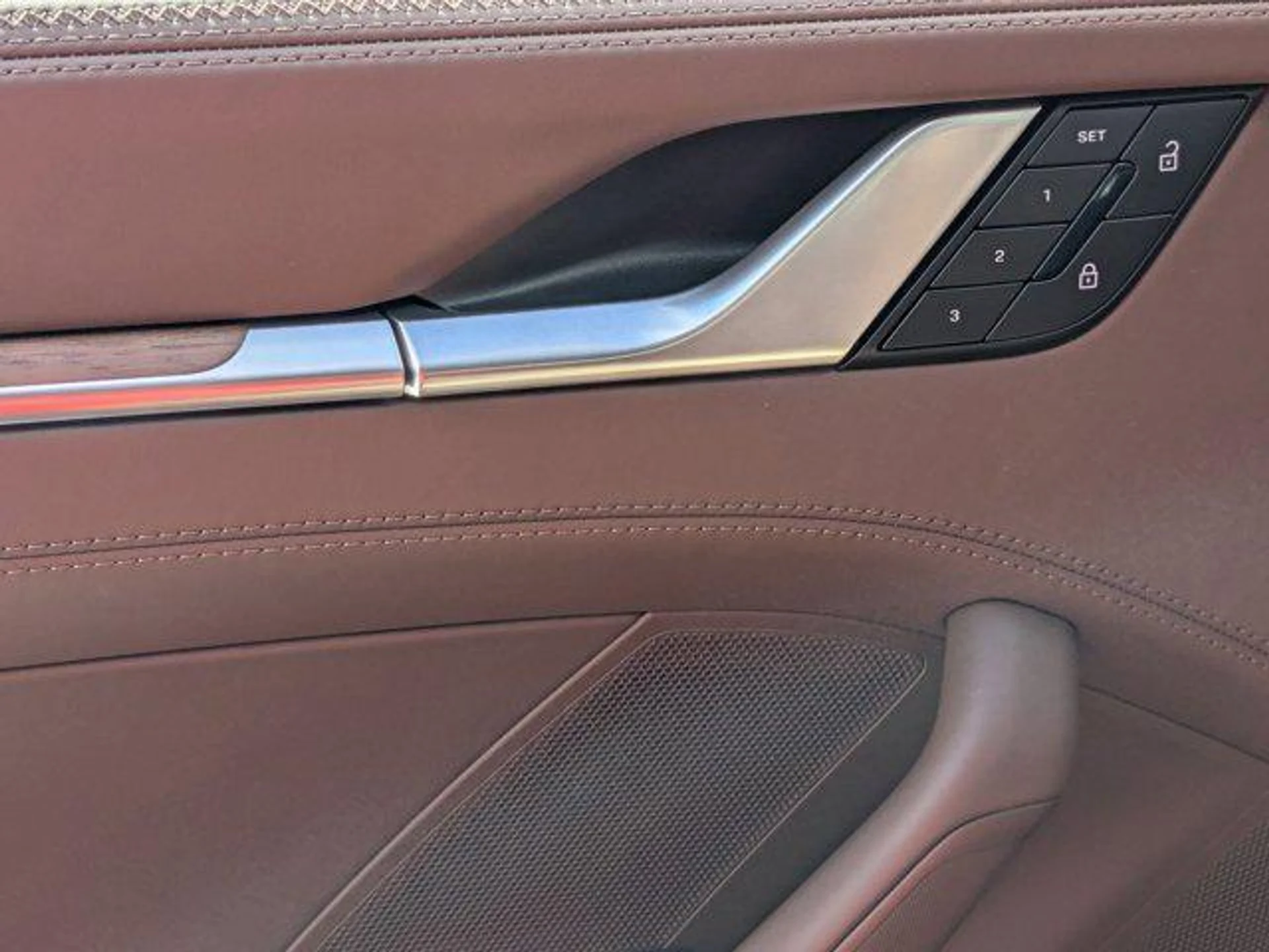 mph013_677727678_fe_Esv_G_i8h_RE_4_Kxz_X62_JVM_6qs_Z4_c8575c2f76