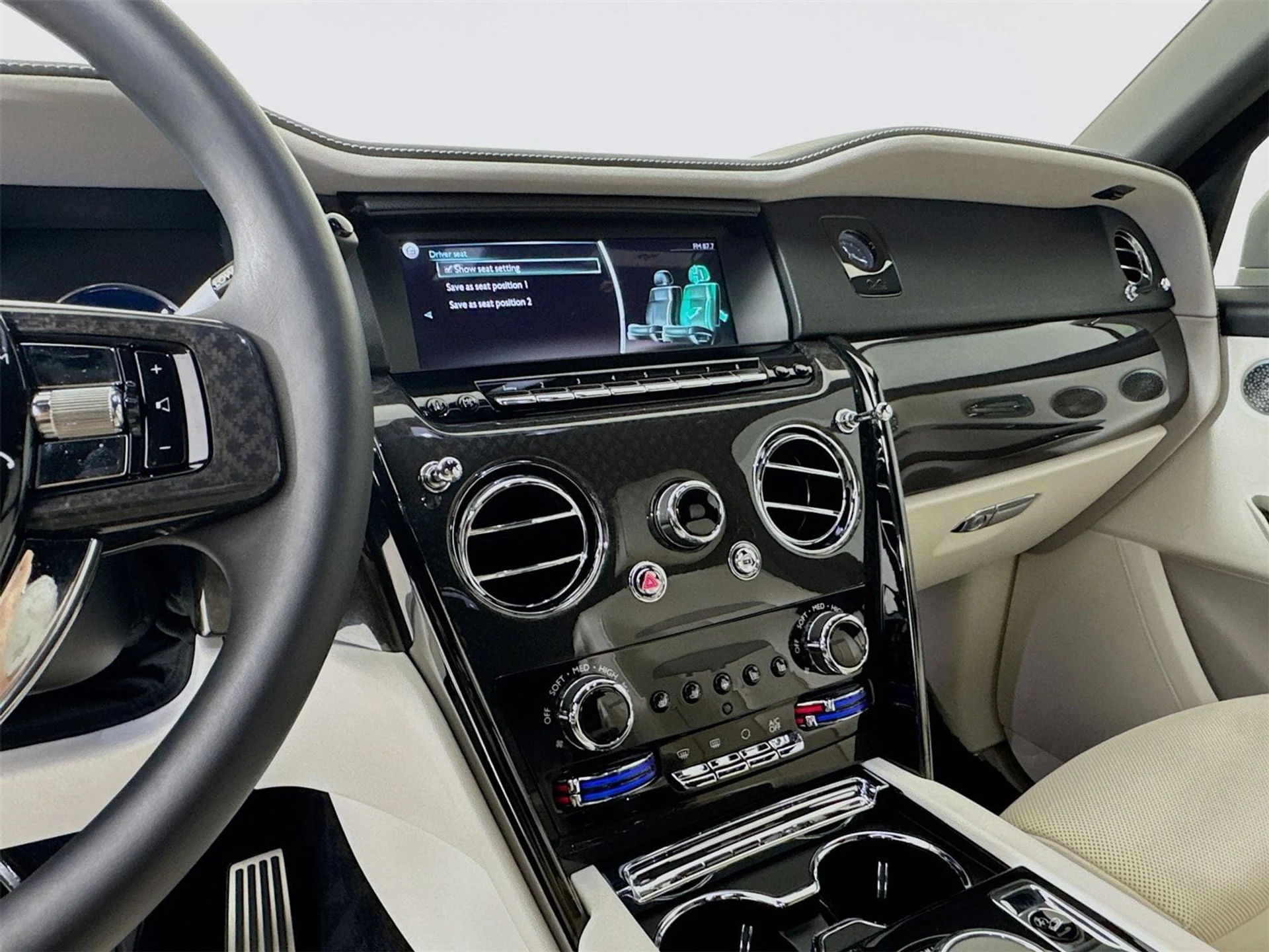 mph013_688702630_e5a27599229037c2039d4253e5c52b14x_b9ebce7261