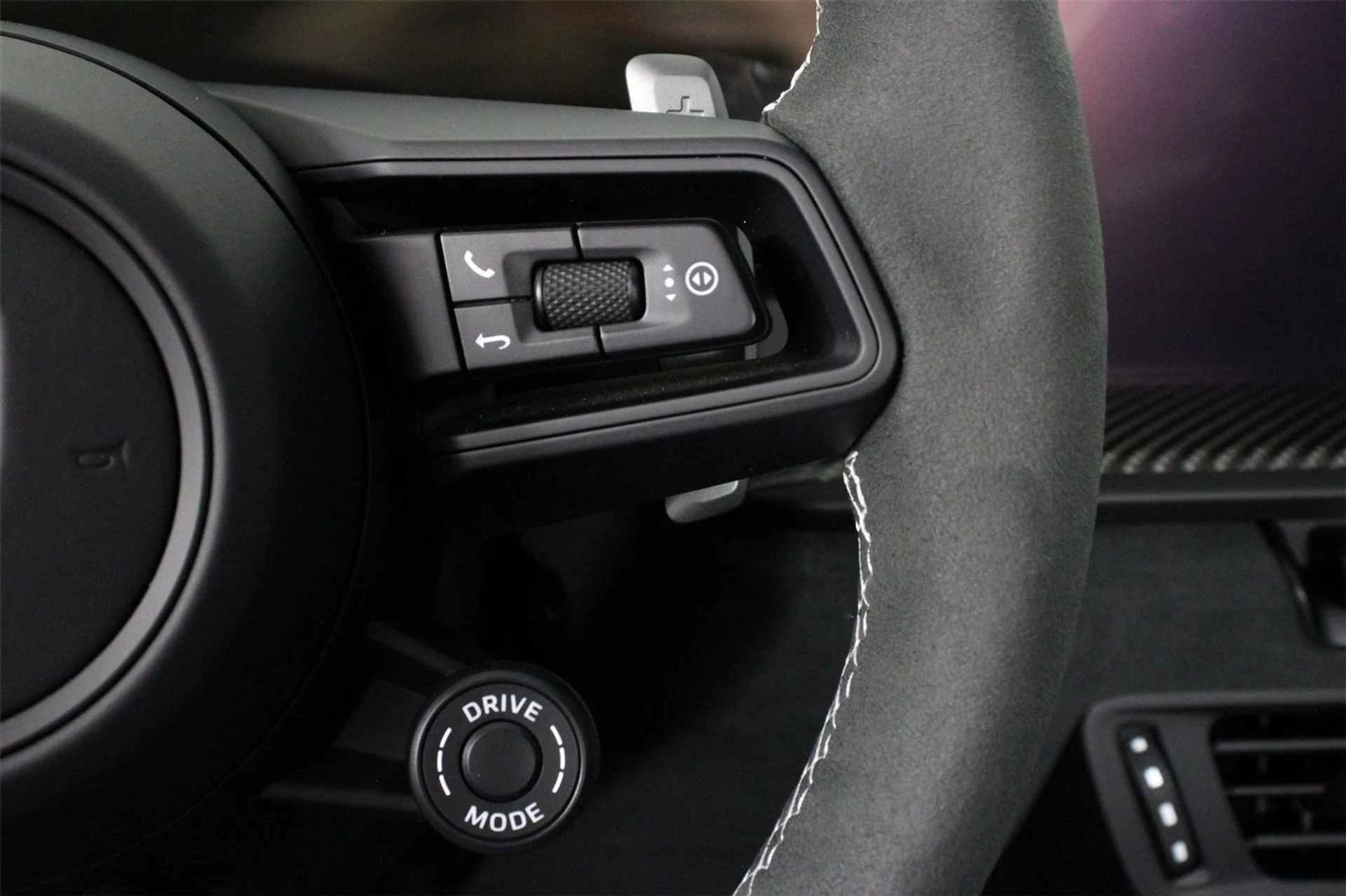 mph013_689836991_d1bfad891898425ff10cb754ff4659ed_1ff5df4ccb