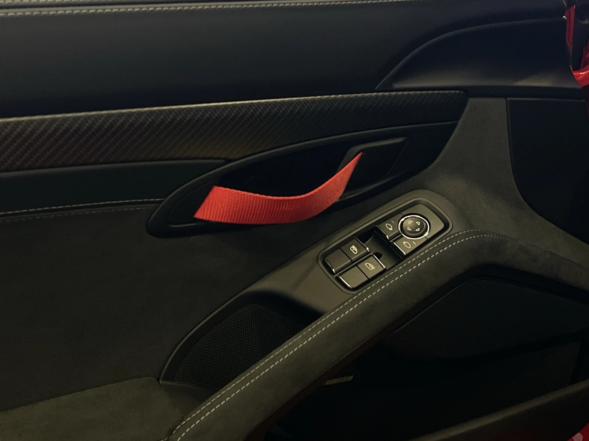 mph013_694573795_0d95aa58140fc95c2e87ec8b8935421fx_d11c80e1d1