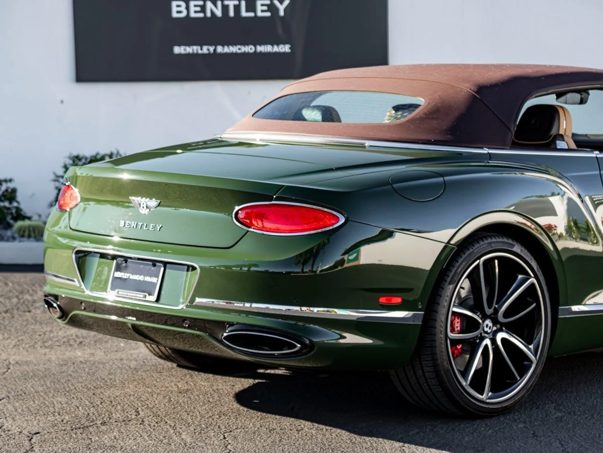 mph013_697390901_14_79a3a8b354