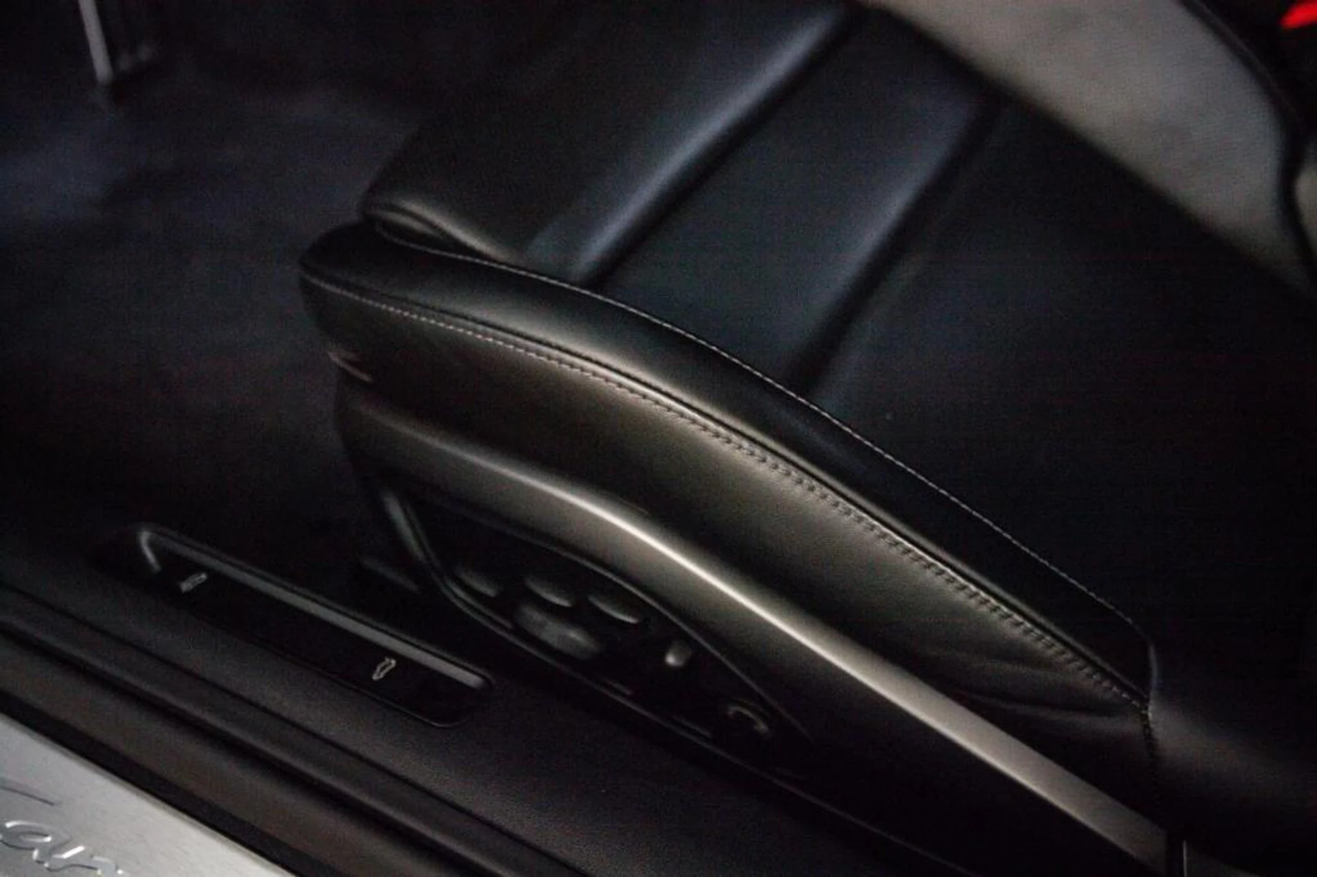 mph013_702005812_e_Gag_C36x7n_N_Kg_T9g6f_R_Drg2l_XPY_a8bf19a5dc