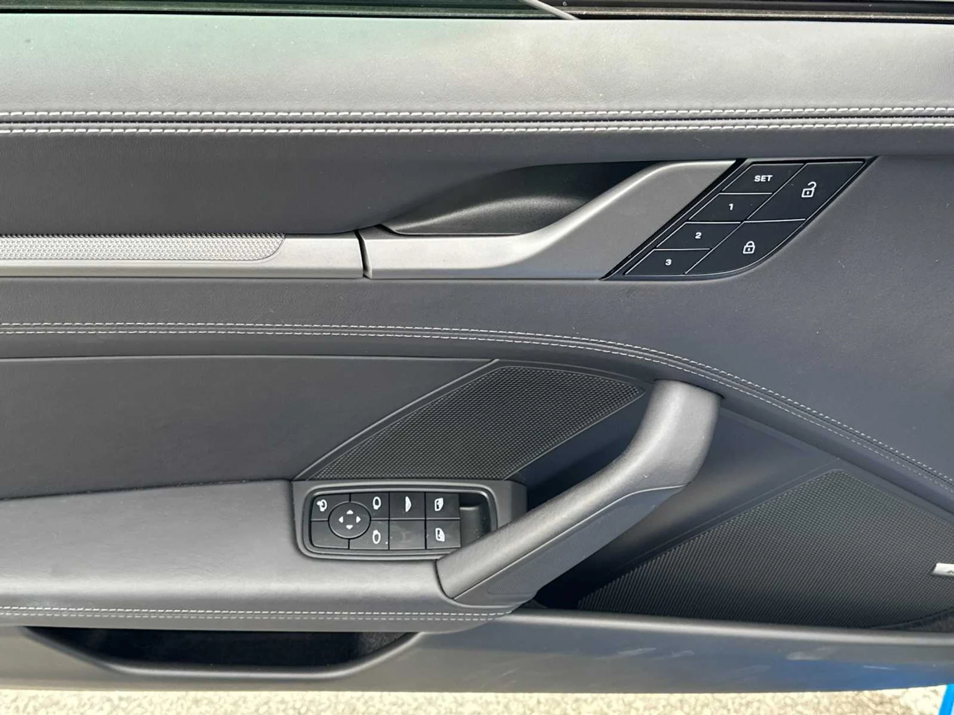 mph013_705038097_d2964d7a31b759f9609f57c60d52dcb1x_6399d7afee