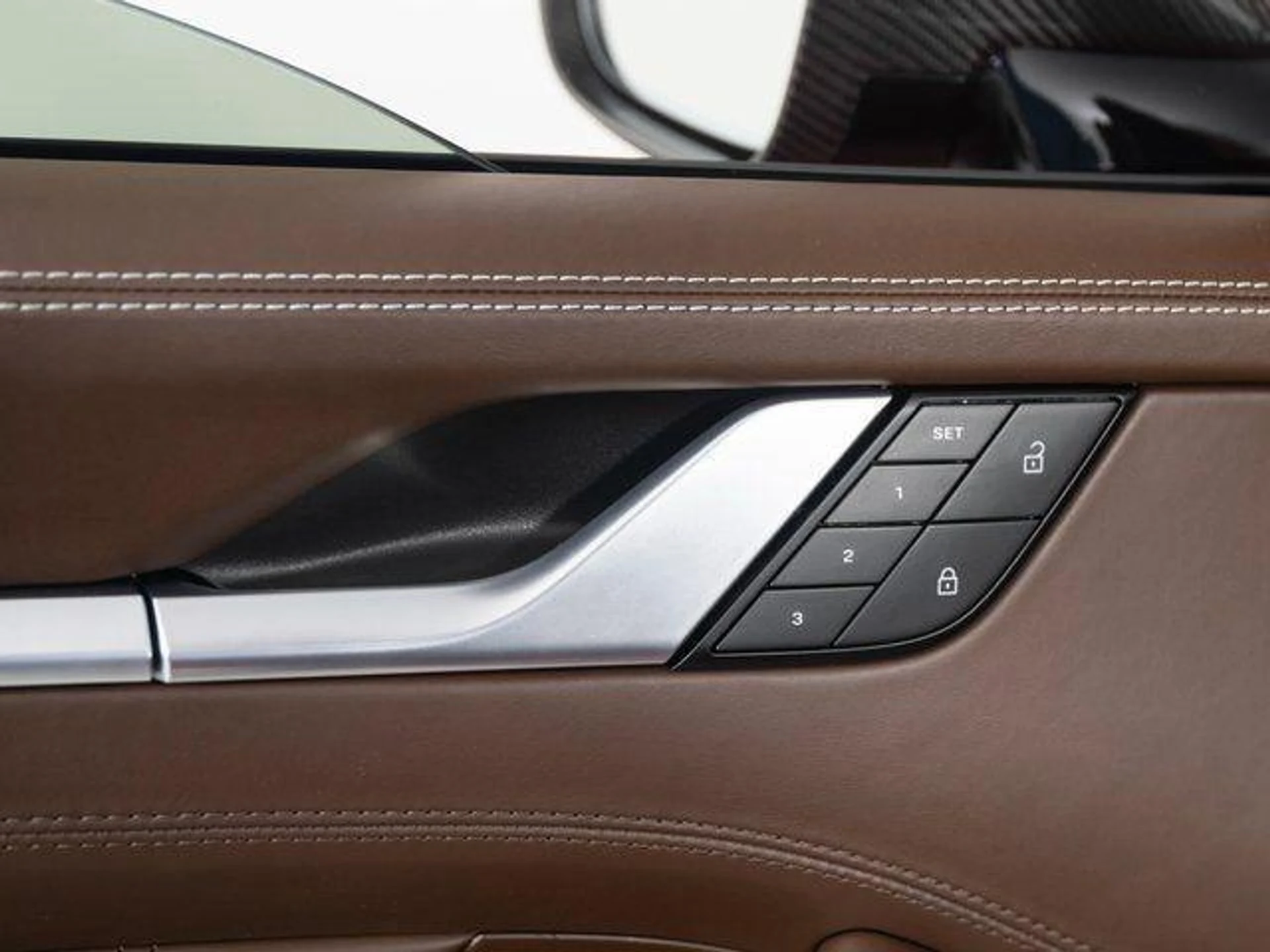 mph013_705635601_X_Jim4_Cjj_W2_PL_Olew_RS_y_FW_Znps_e311affbd0