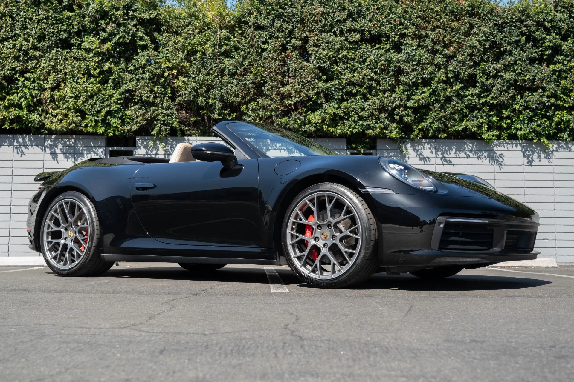 mph013_707239858_Used_2020_Porsche_911_Carrera_S_1756926775_e6aec4aba5