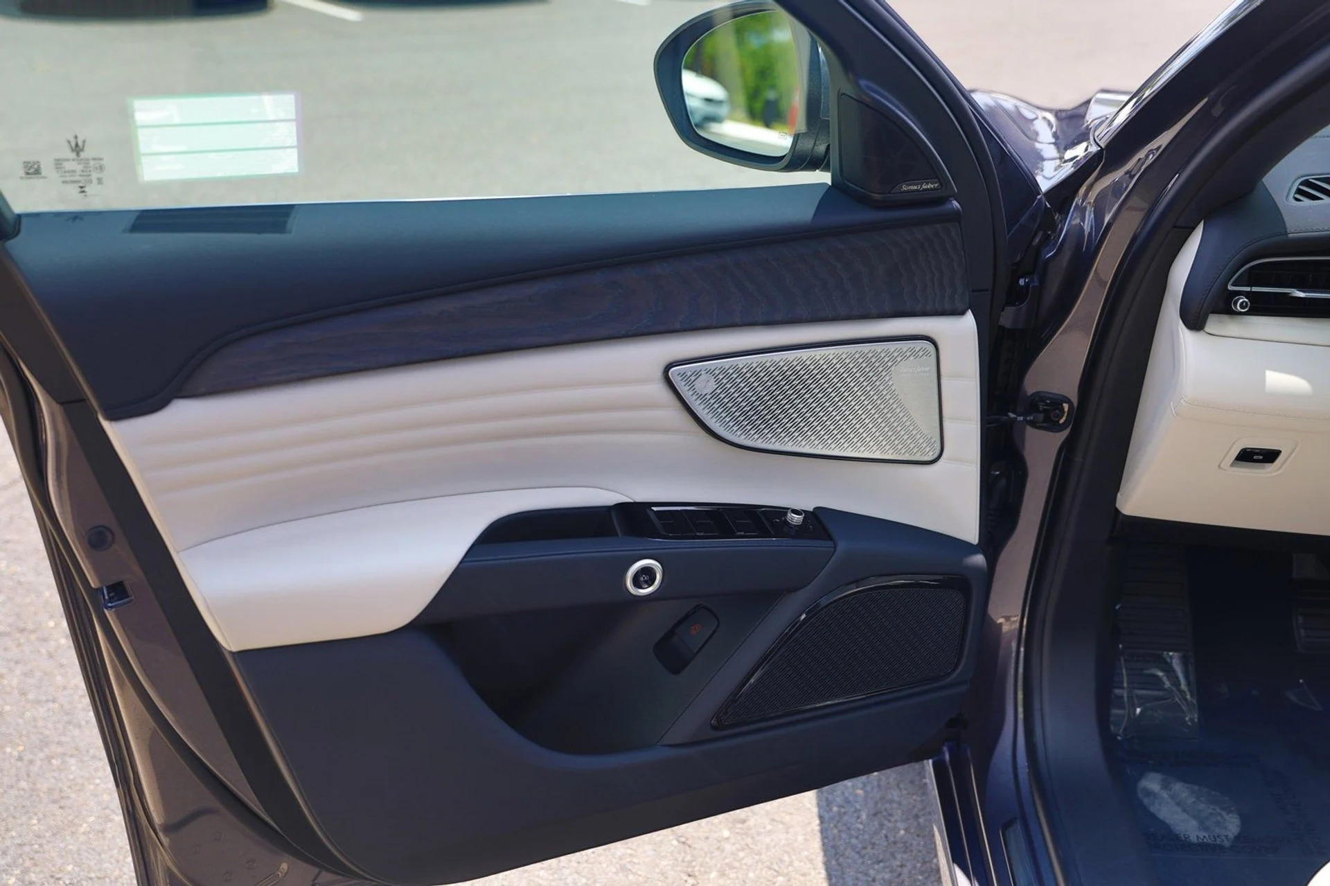 mph013_718020568_0d28cfc4d89648b1ac1e11f00ce098d4_af587a142d