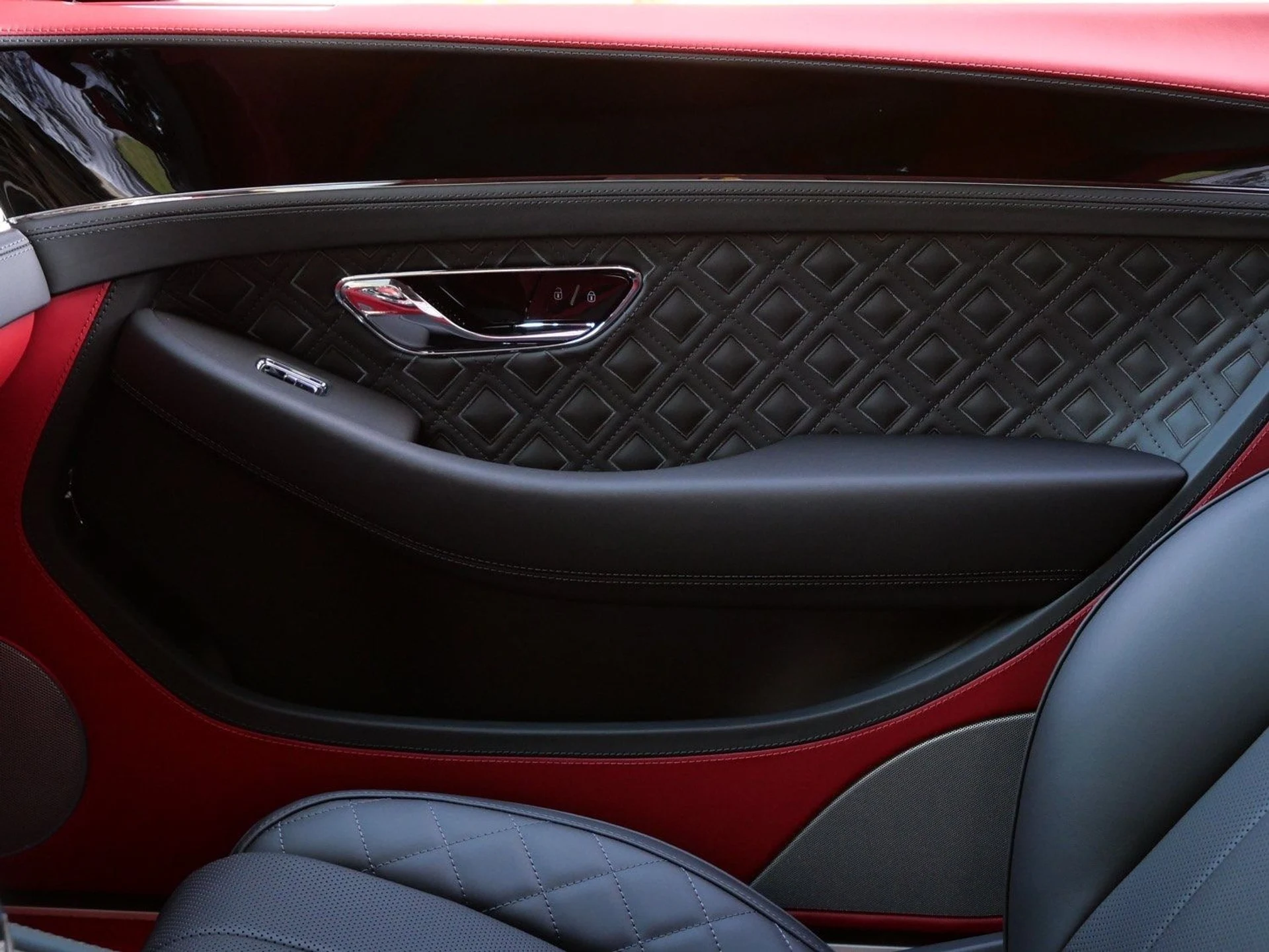 mph013_719888813_5aa24959e3b245908d6df340b1616cc9x_13b51b0fd1