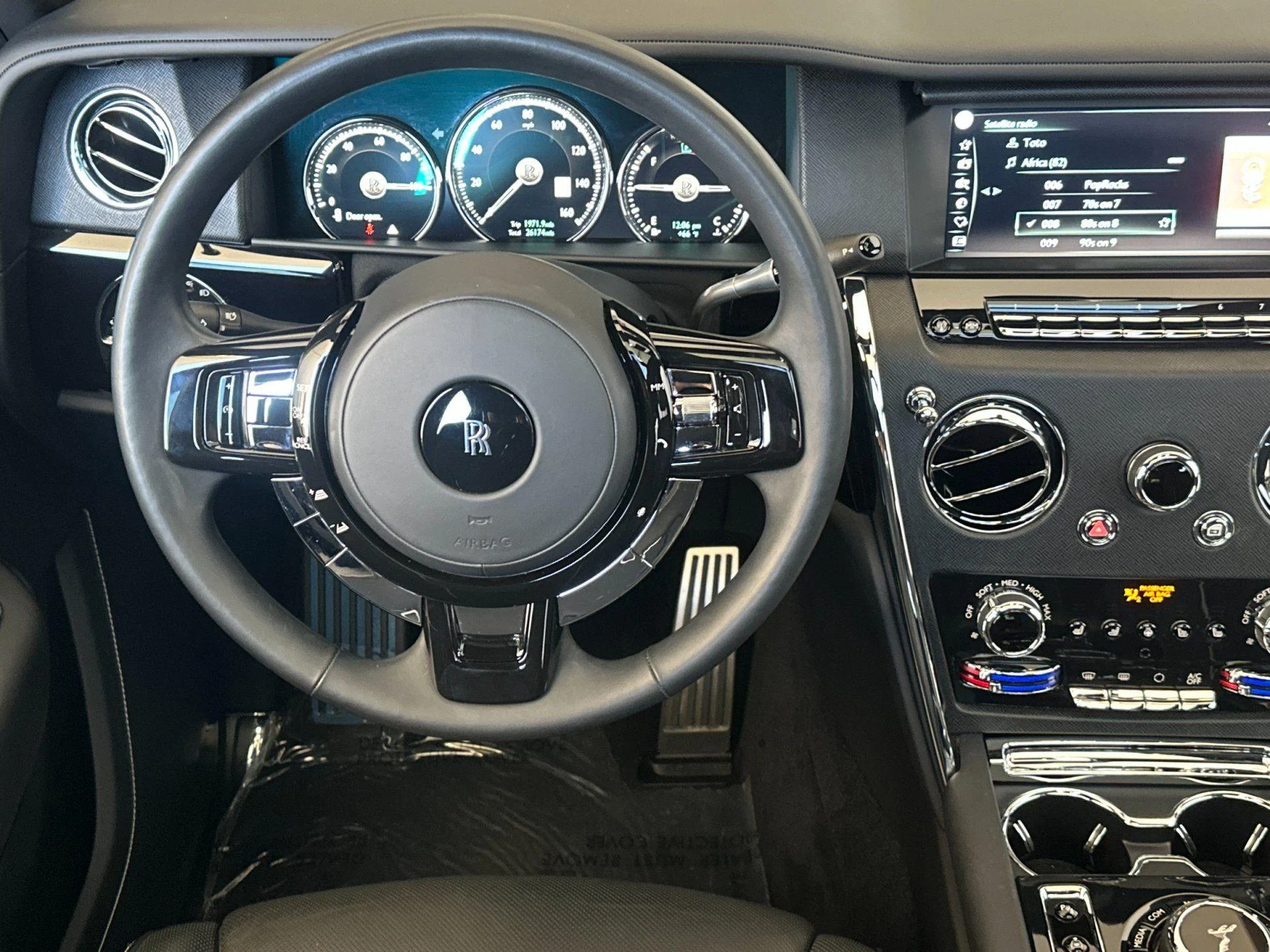 mph013_720877456_Used_2023_Rolls_Royce_Cullinan_1777018515_5f1516b04d