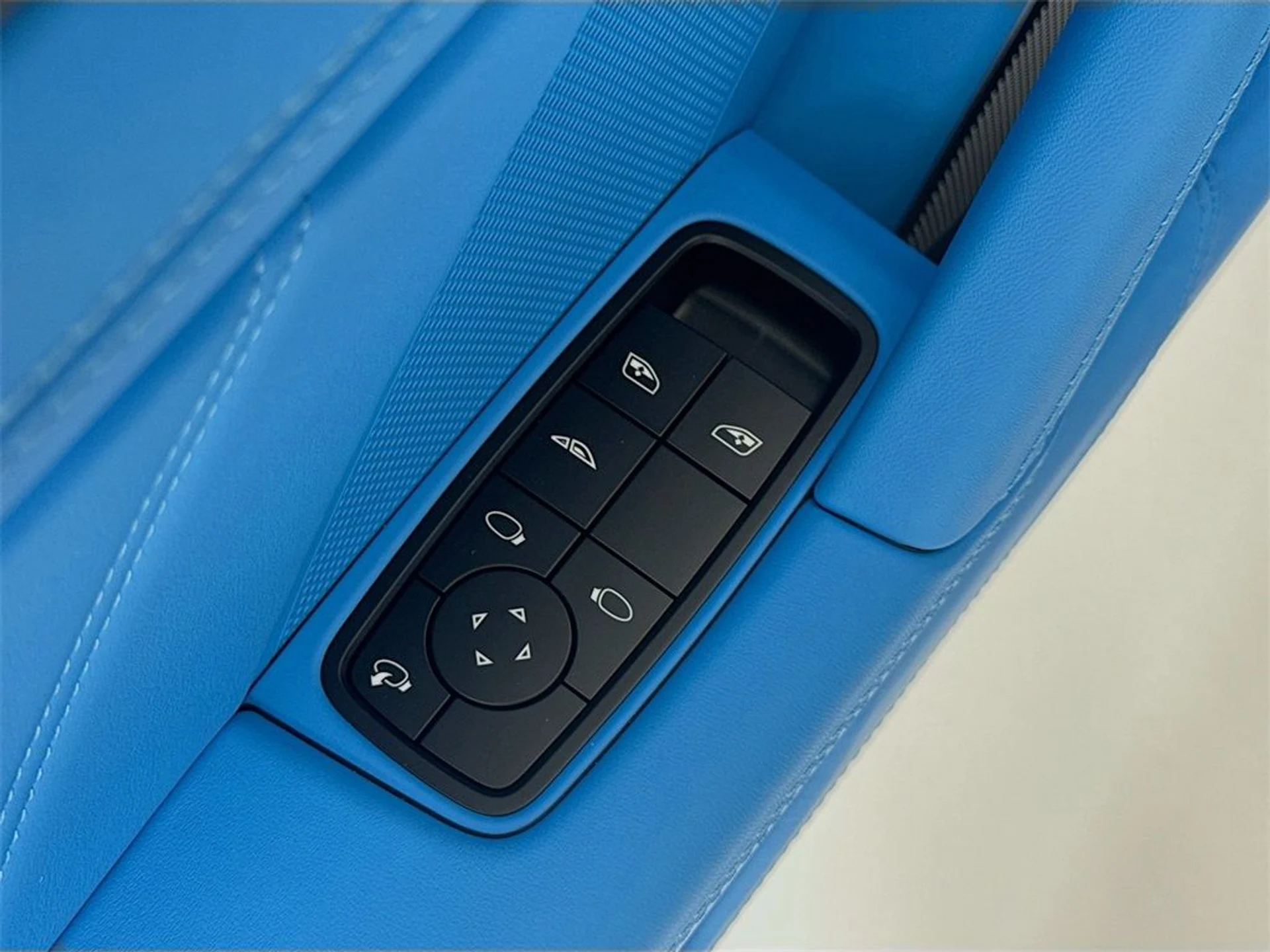 mph013_721917857_90714c0e98def55c74abb55c7ed6b5e4_484b98395f