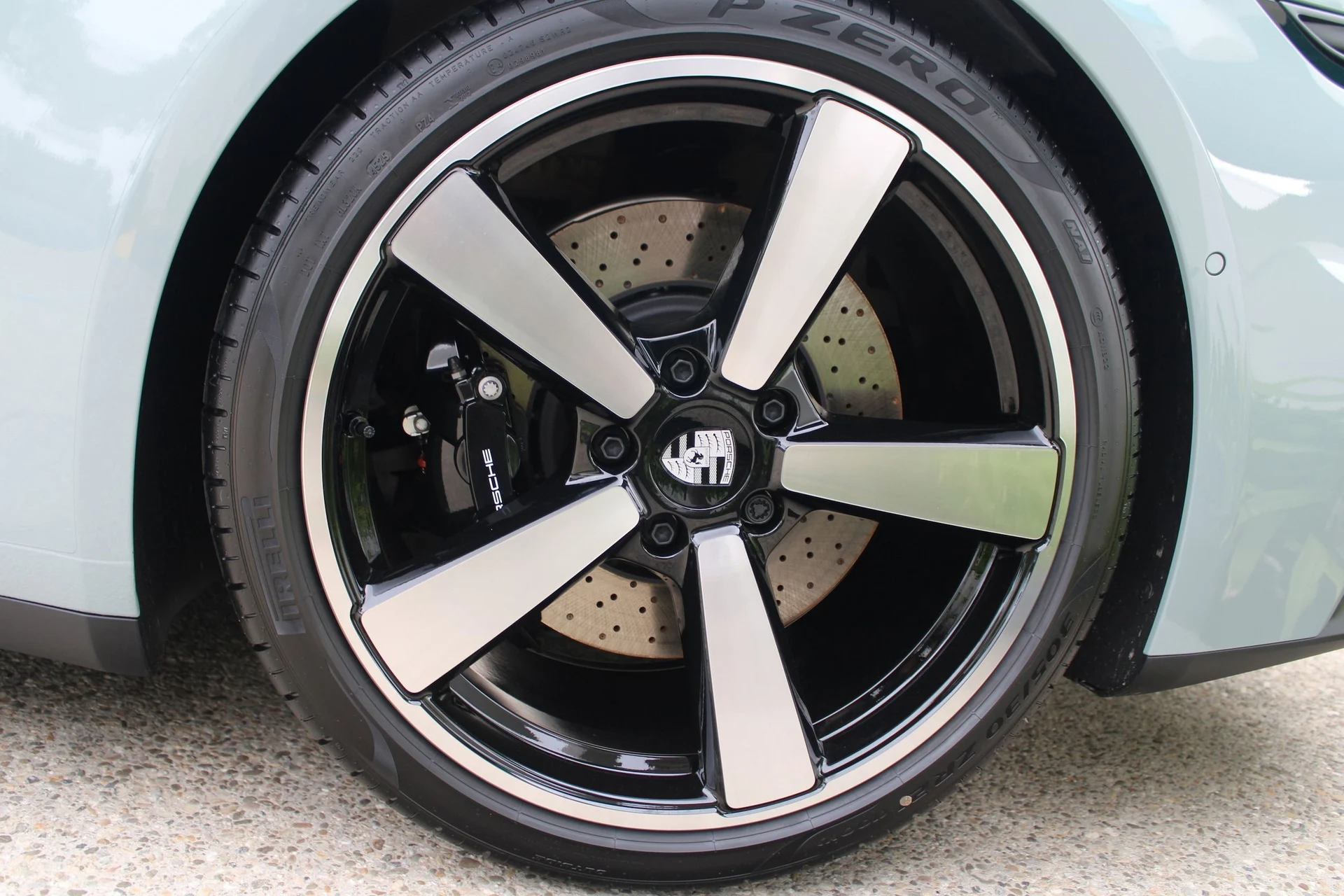 mph013_73046549_2ab39caafdaa2b9d9c4c395c732eed65x_dd4482bde7