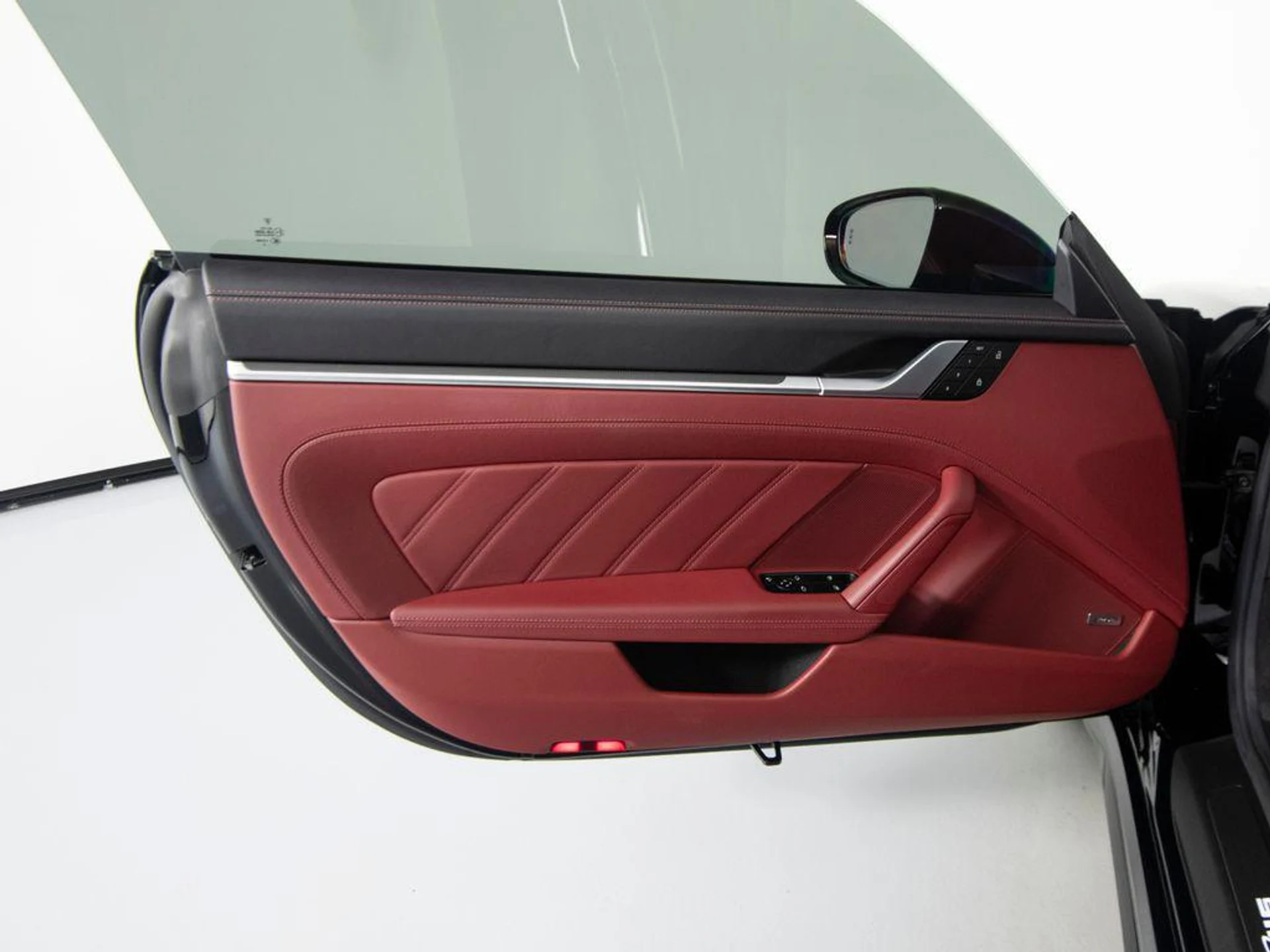 mph013_739473076_FV_Ok_E_Vs987_Uv_Jf_Ds4_M_Bgz_C3ec0_E_cec5c9b1ad