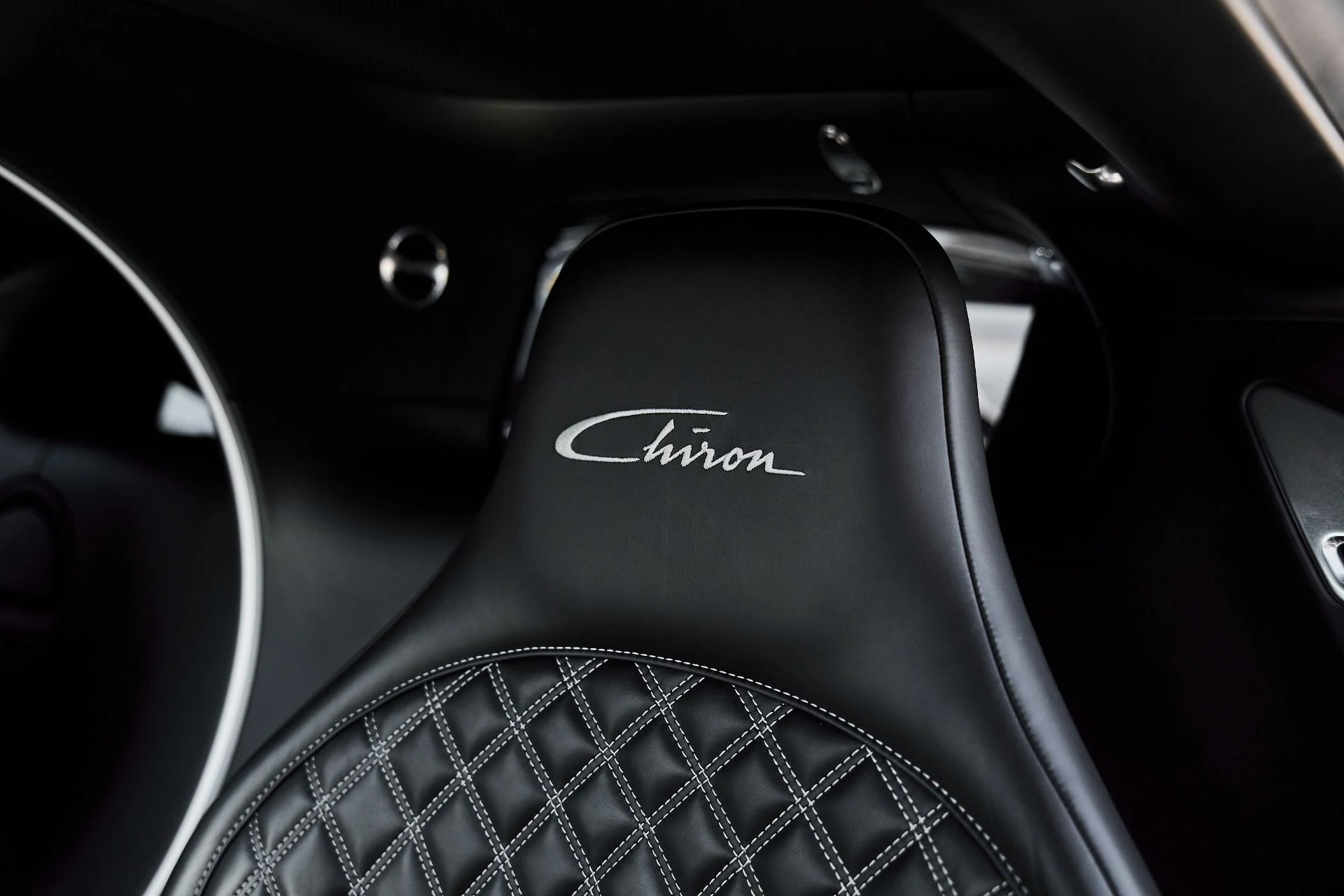 mph013_740021993_Used_2018_Bugatti_Chiron_1778632882_14c23ed0d7