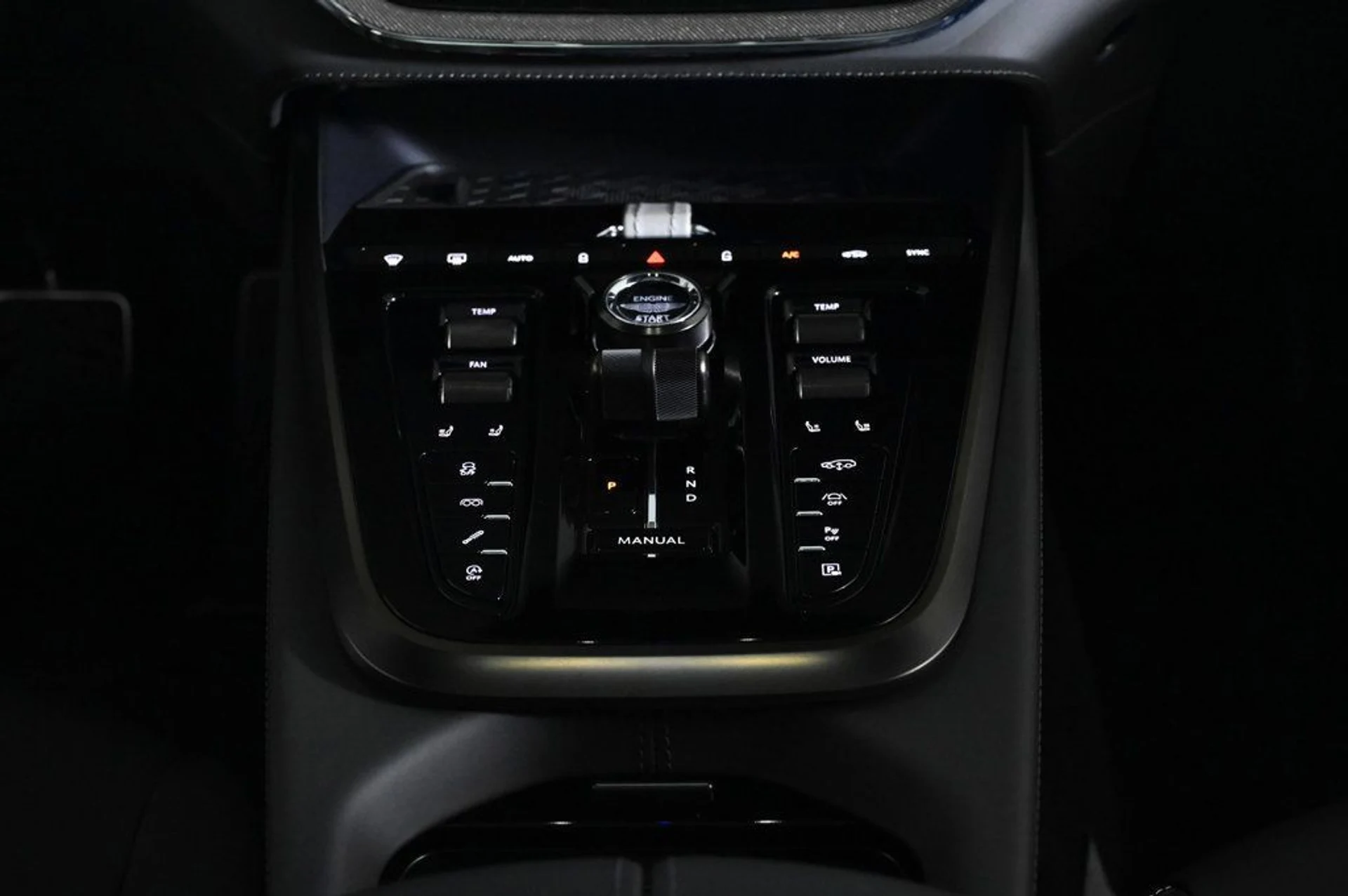 mph013_740662718_new_2026_aston_martin_dbx_sawd_11350_23000820_13_1024_8617222eb2