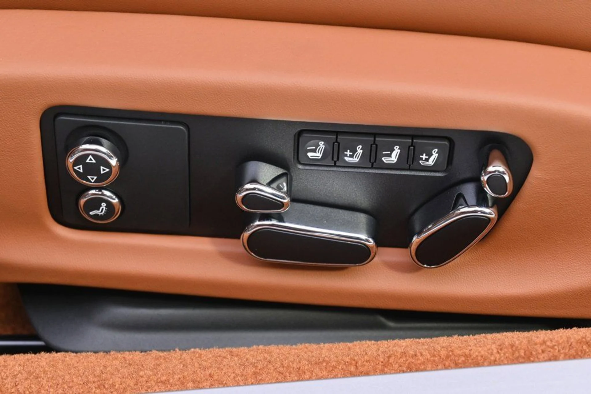 mph013_747443725_1255ce4229a9442bae6c5bd681920e50_970e0b19a9