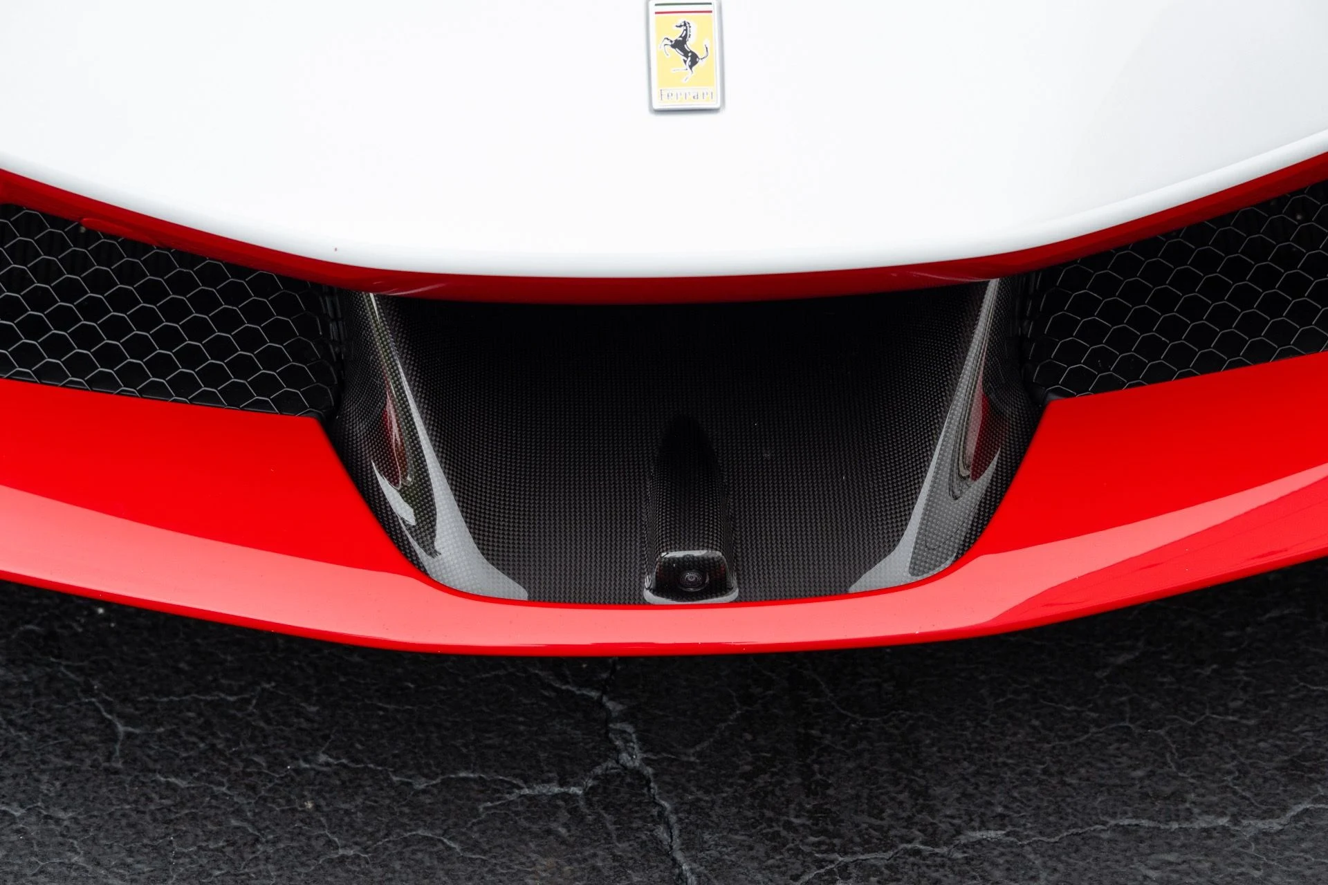 mph013_751441969_Used_2024_Ferrari_SF_90_Spider_1773805384_b890900061