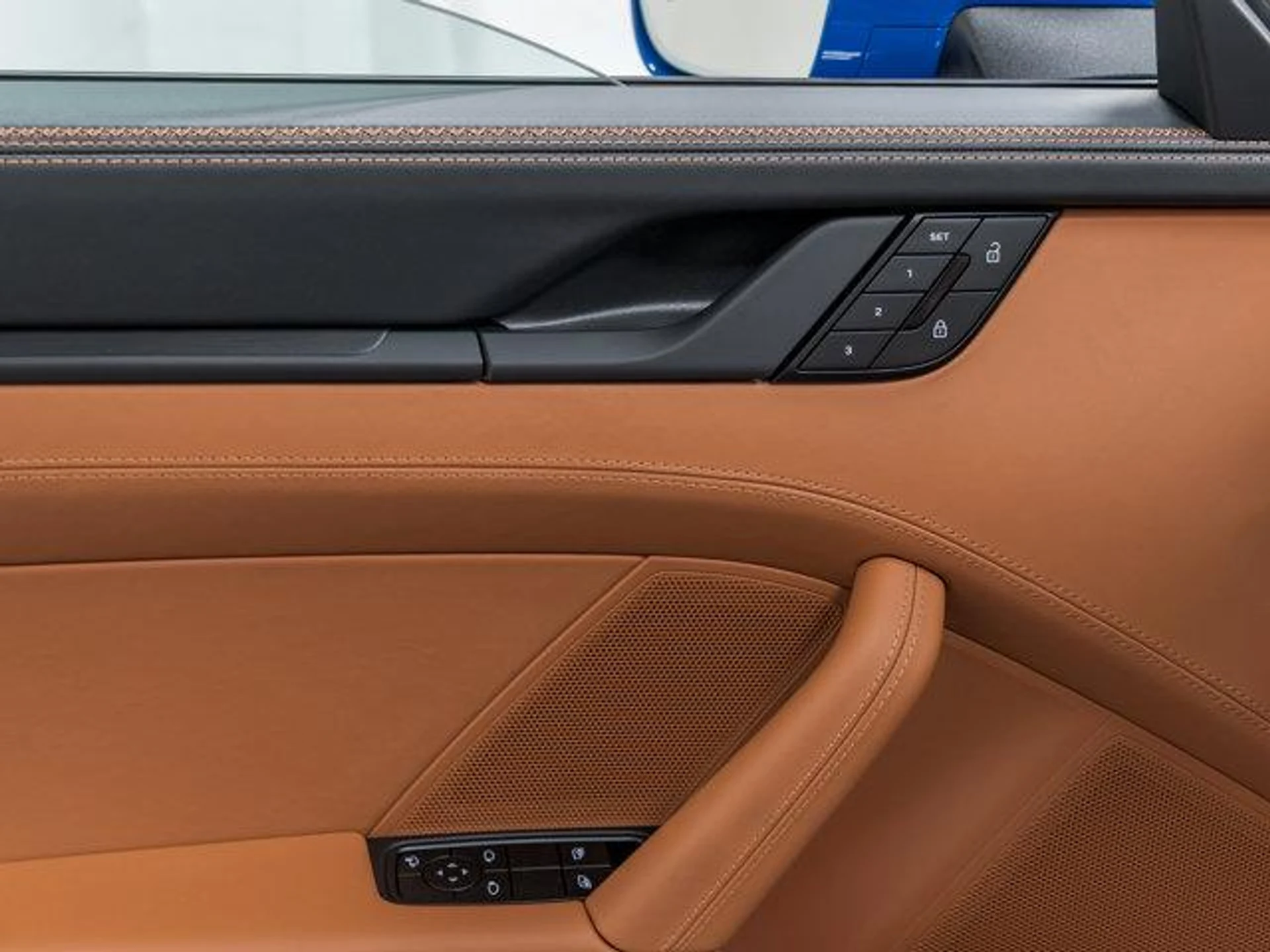 mph013_75466509_MYF_81_A3y_Z_Bao_O27_IZ_0k_HQ_1_X8_D3_I_1ab9705364