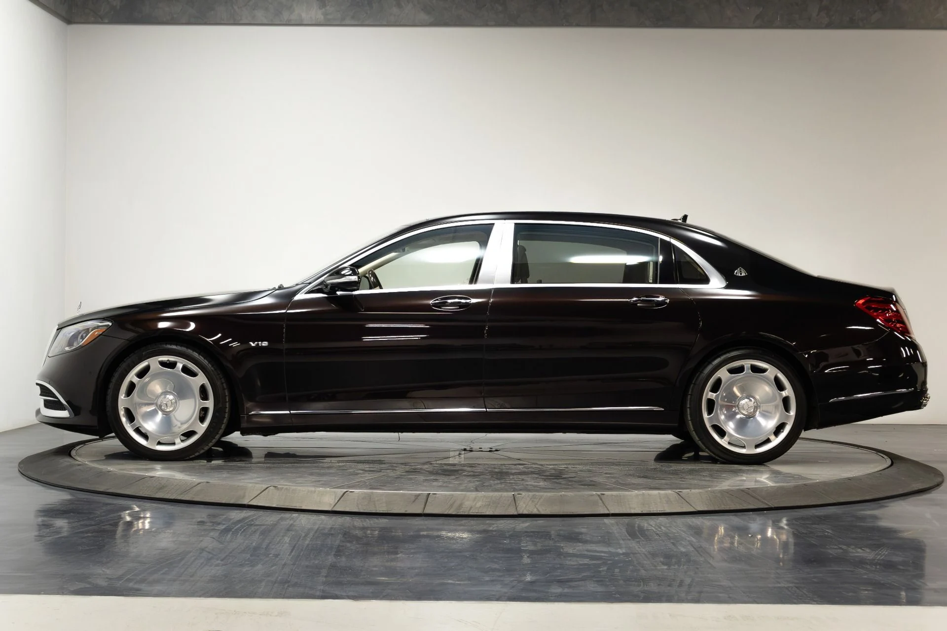 mph013_756978038_Used_2019_Mercedes_Benz_S_Class_Maybach_S_650_1760739026_0e70072fae