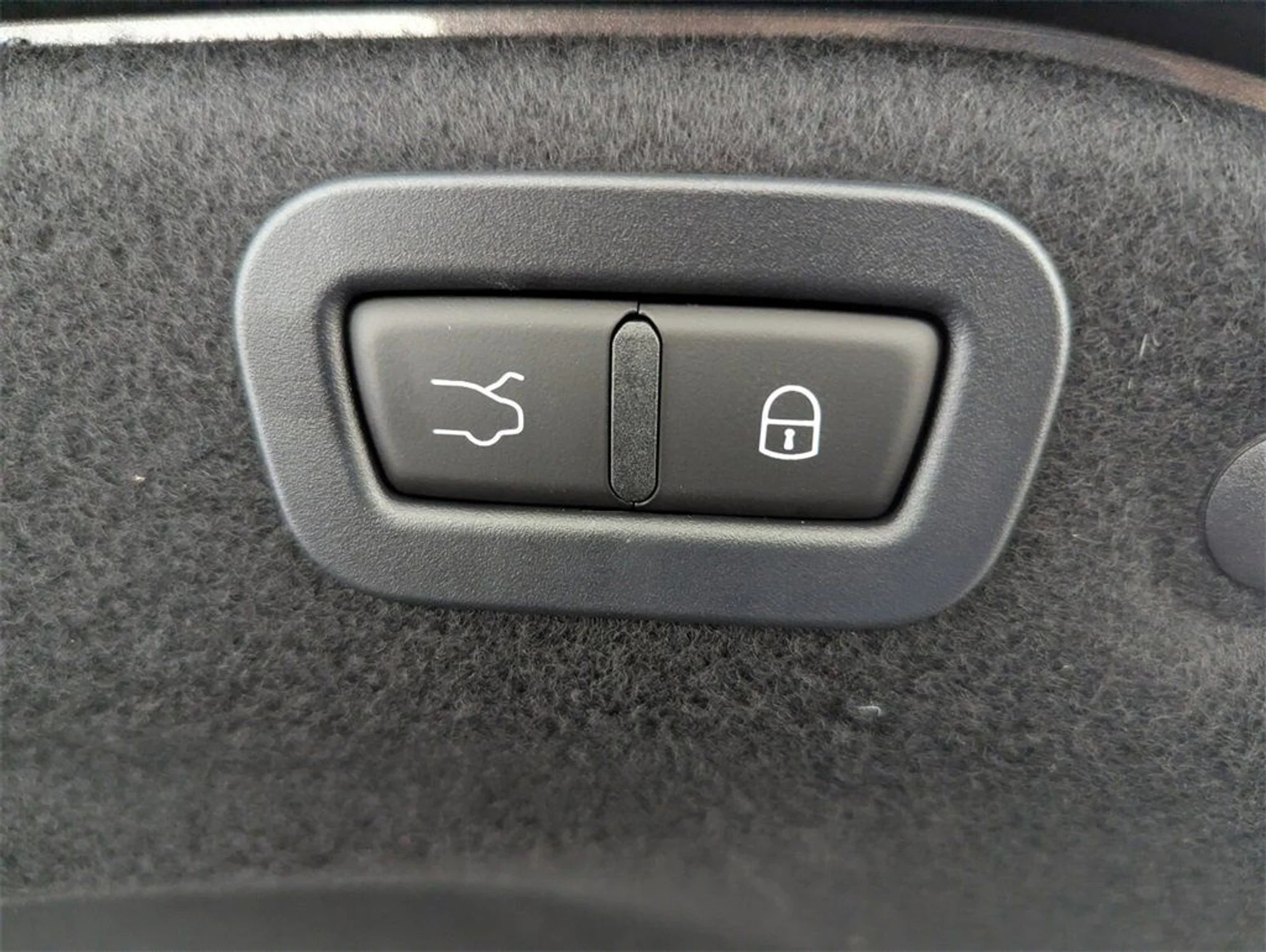 mph013_764415012_e6bf15ad6d32680d4b7a4aa56a7965a1_1325587524